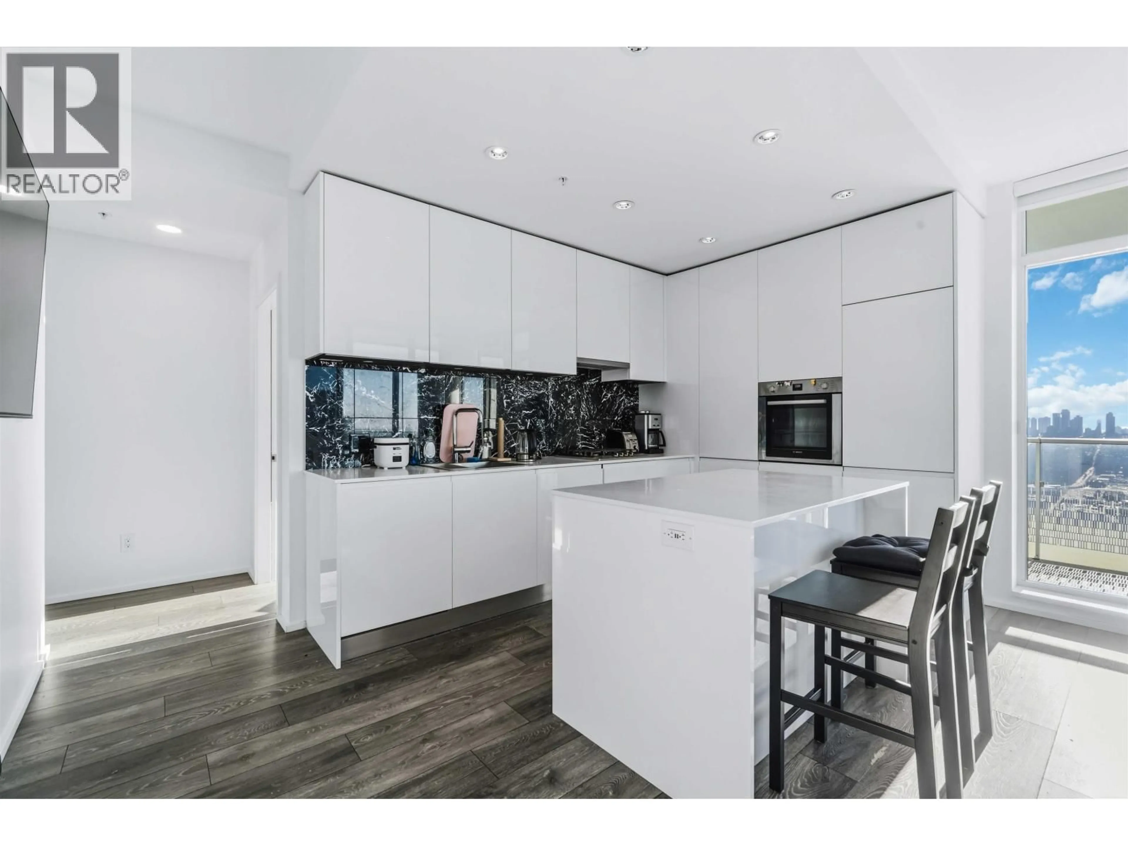 Contemporary kitchen, unknown for 4805 - 4650 BRENTWOOD BOULEVARD, Burnaby British Columbia V5C0M3