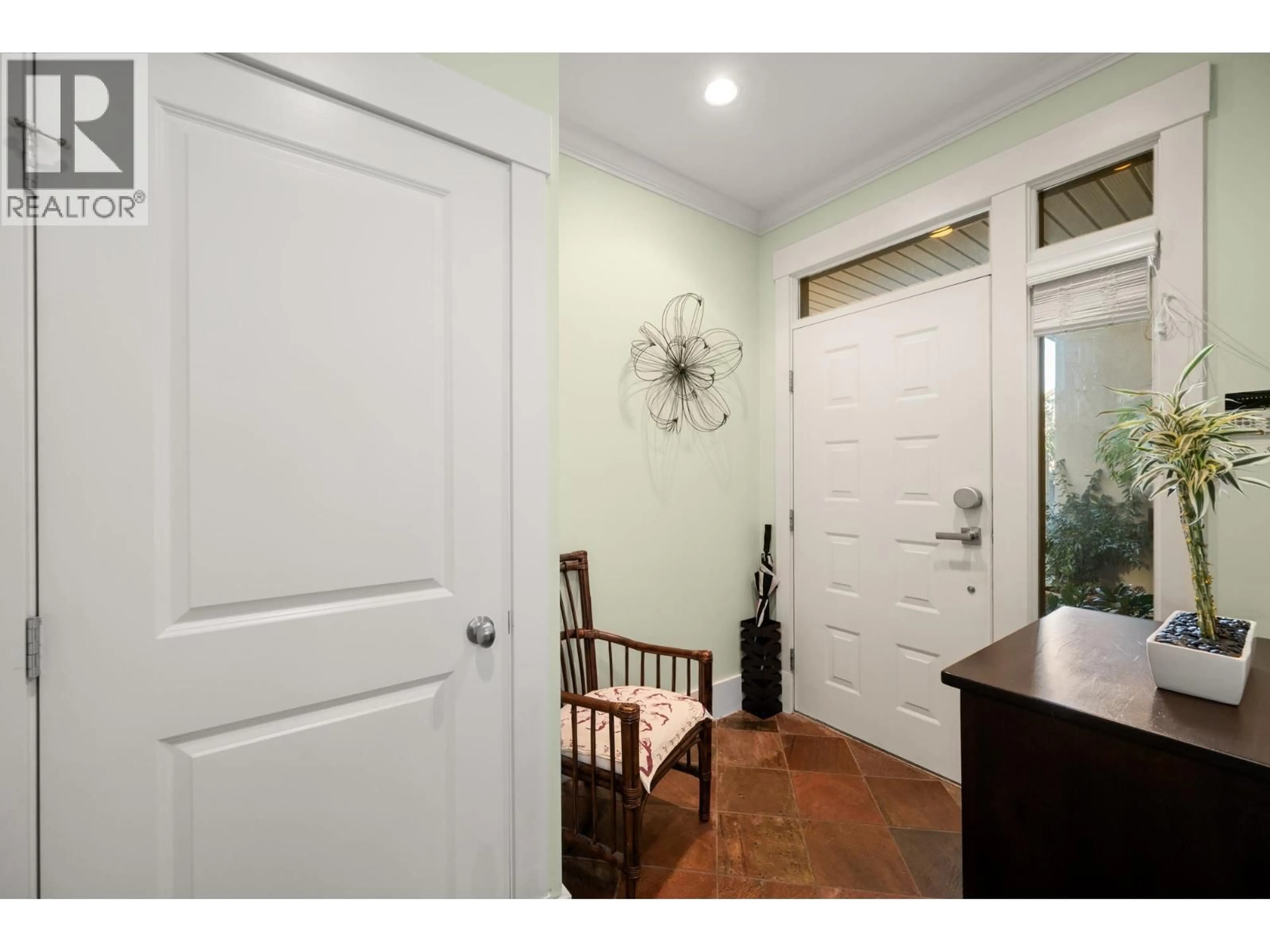 Indoor entryway for 720 68TH AVENUE, Vancouver British Columbia V6P2T9