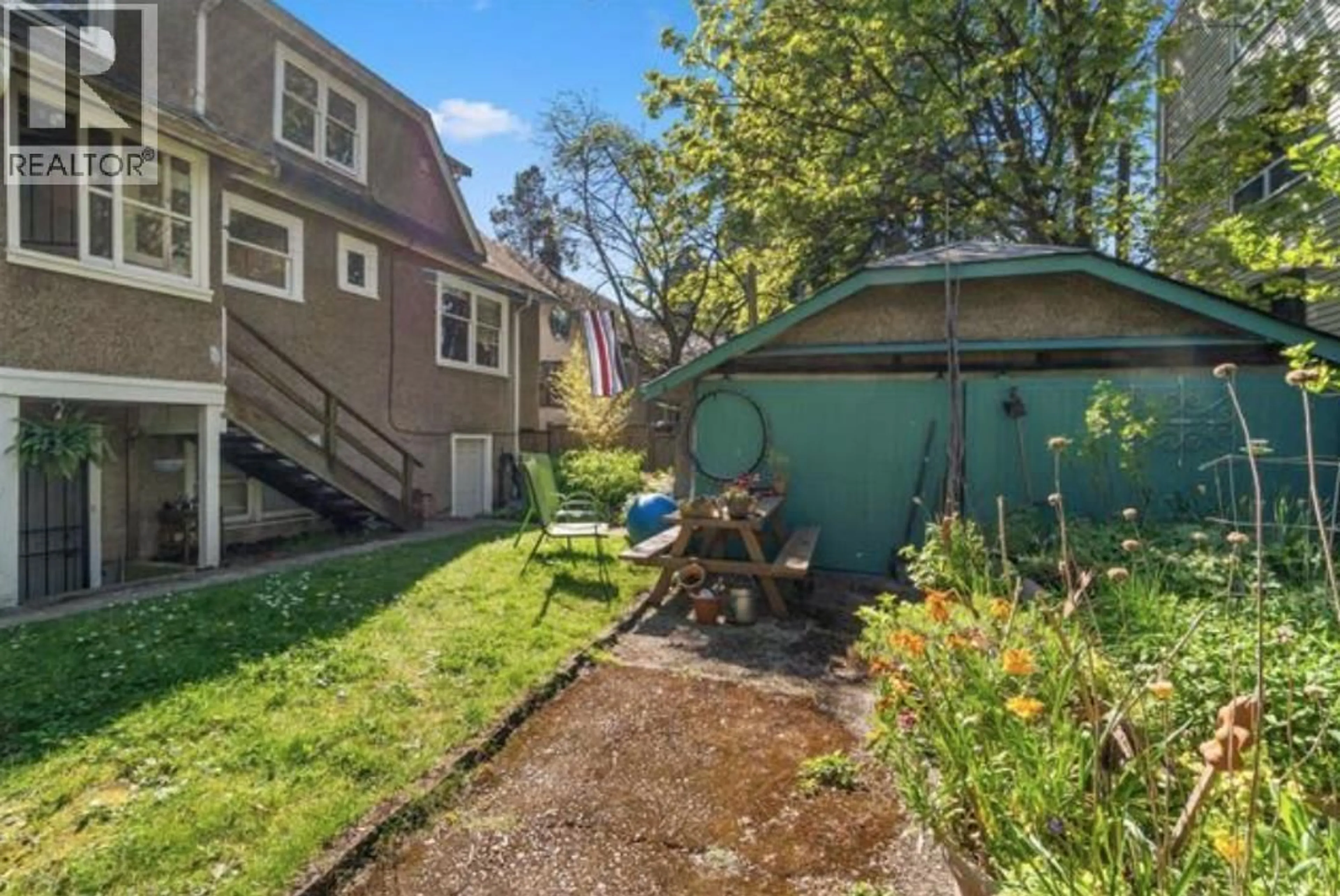 Patio, street for 95 15TH AVENUE, Vancouver British Columbia V5T2P5