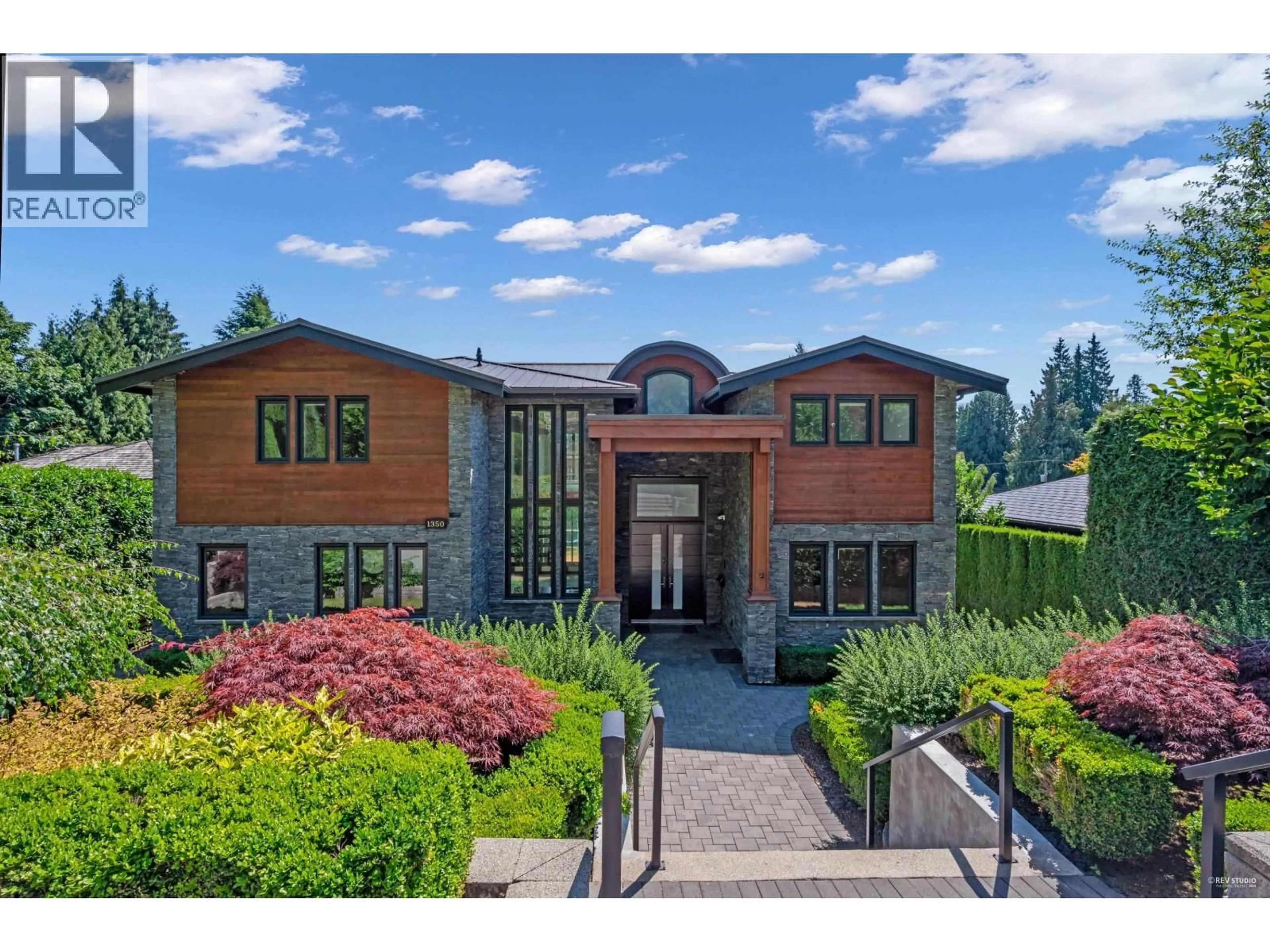 Home with brick exterior material, unknown for 1350 PALMERSTON AVENUE, West Vancouver British Columbia V7T2H7