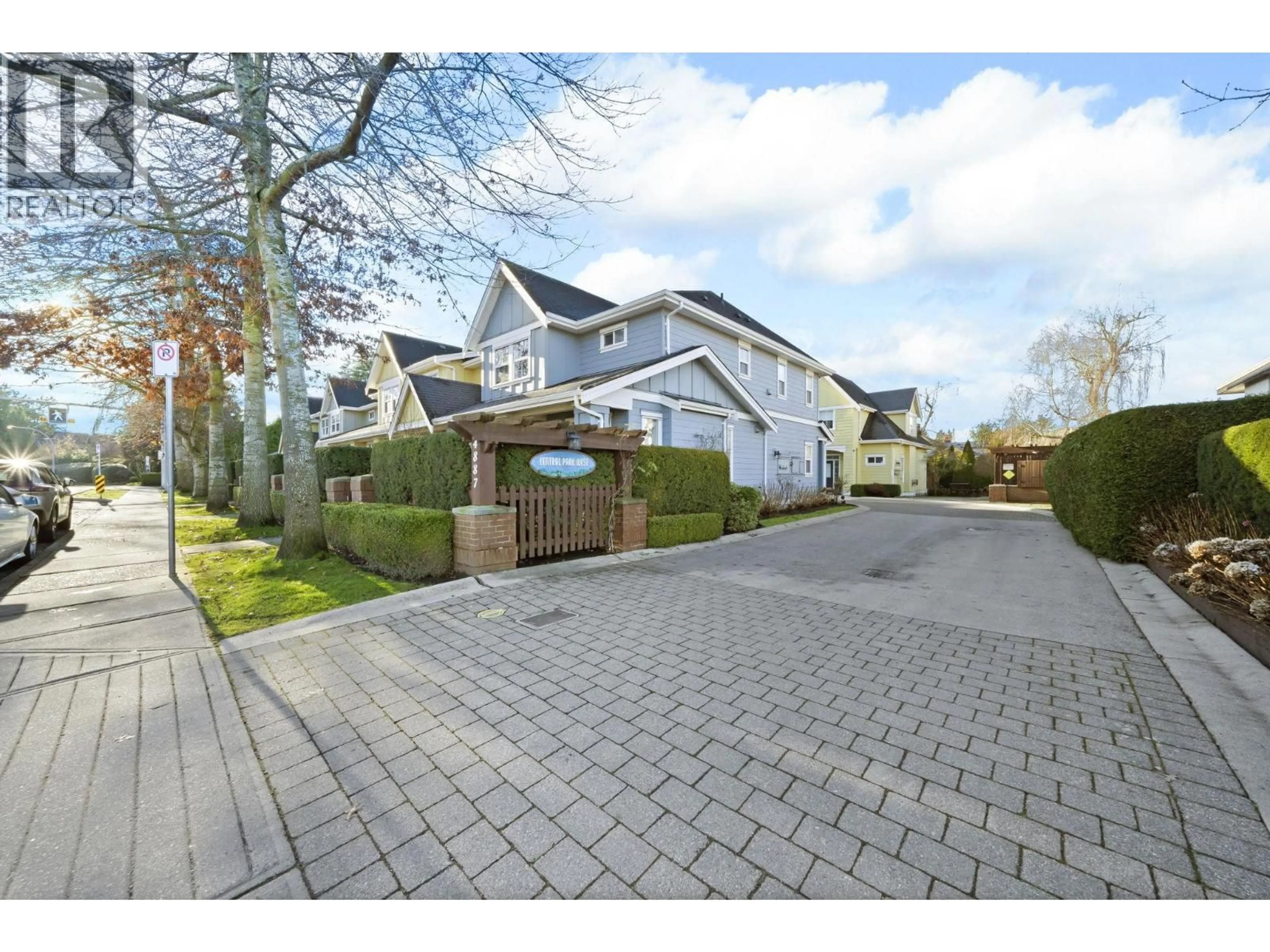 A pic from outside/outdoor area/front of a property/back of a property/a pic from drone, street for 6 - 4887 CENTRAL AVENUE, Delta British Columbia V4K2G5