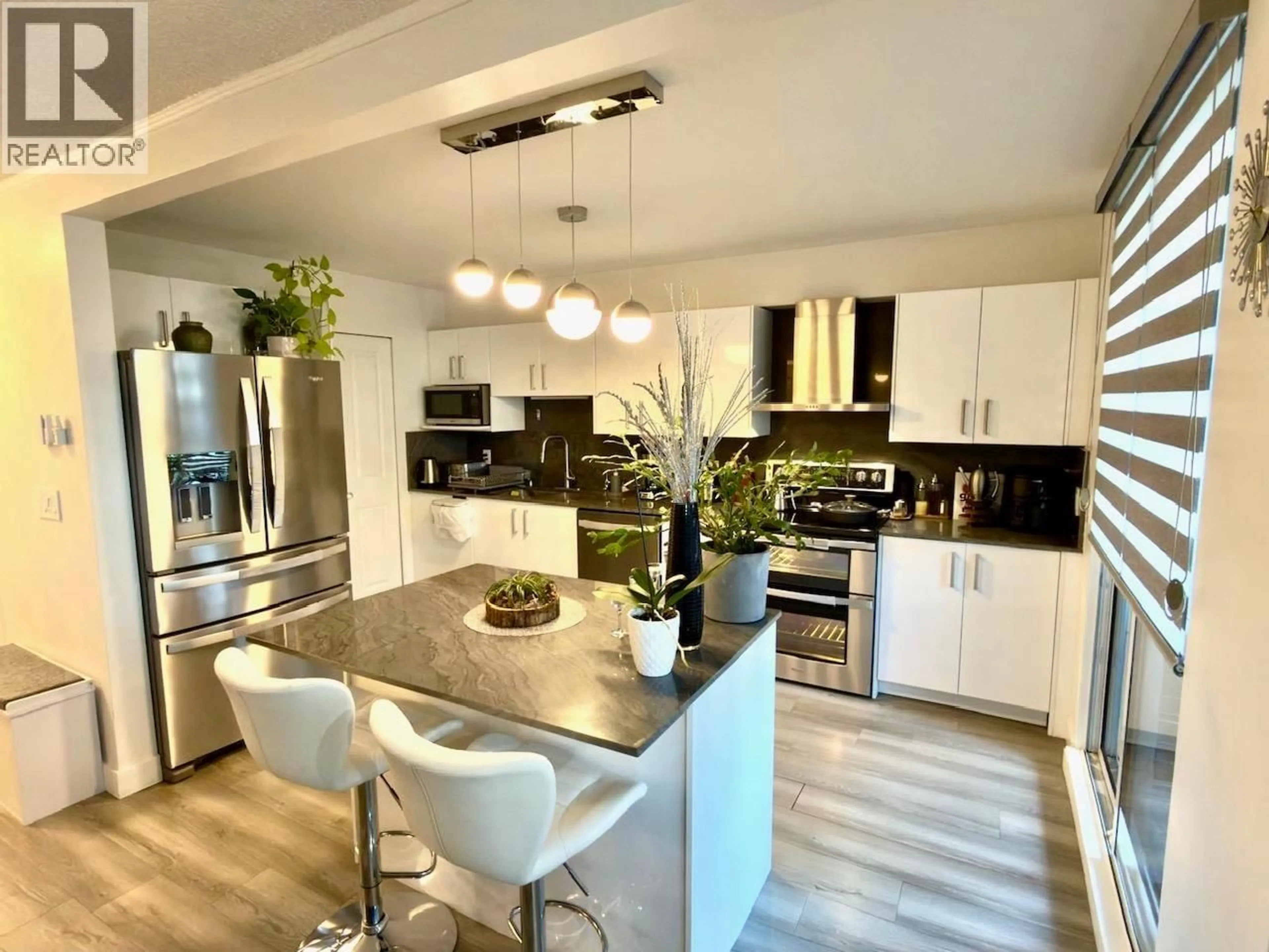 Open concept kitchen, unknown for 301 - 555 AUSTIN AVENUE, Coquitlam British Columbia V3K6R8