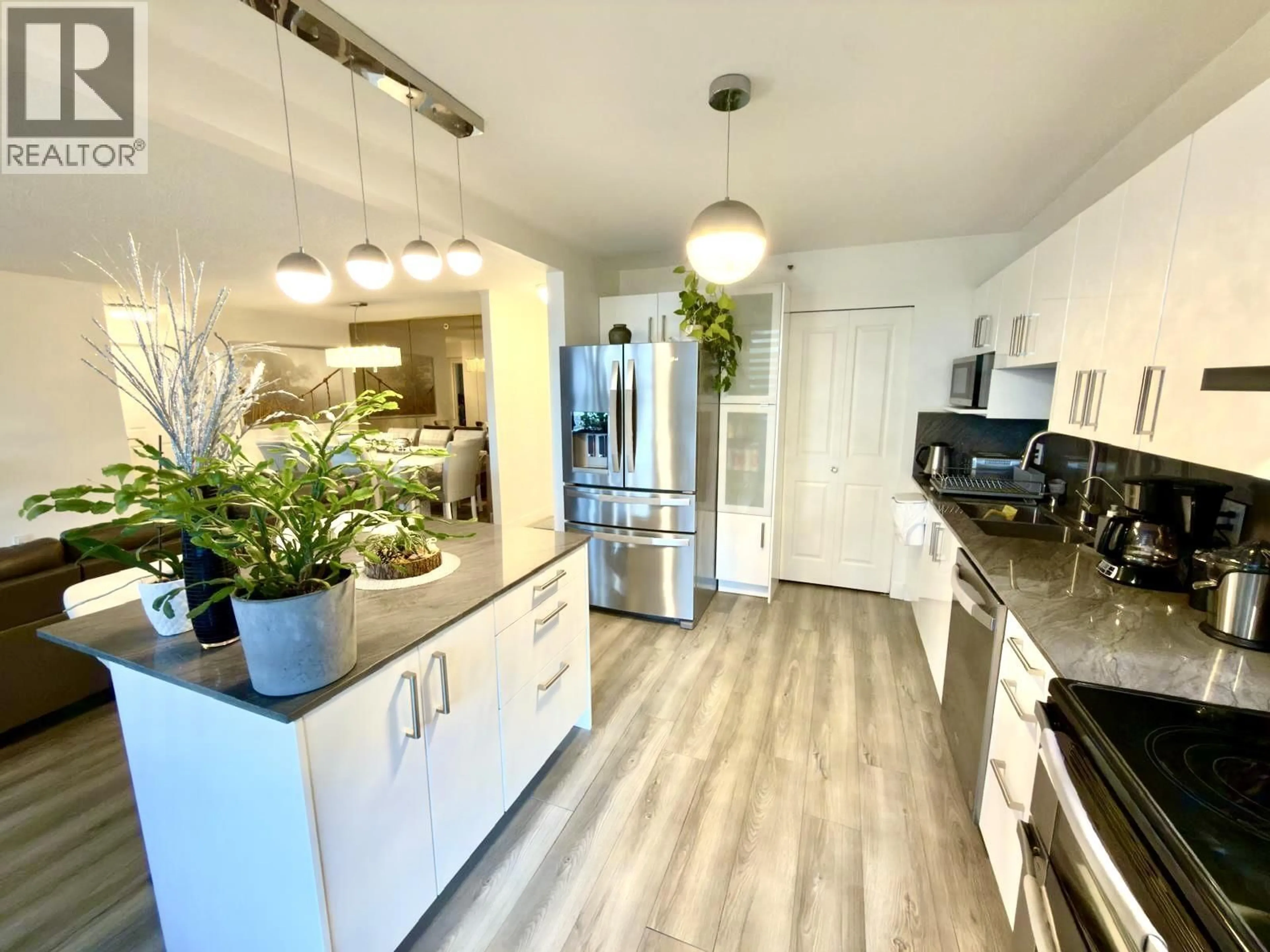 Open concept kitchen, unknown for 301 - 555 AUSTIN AVENUE, Coquitlam British Columbia V3K6R8