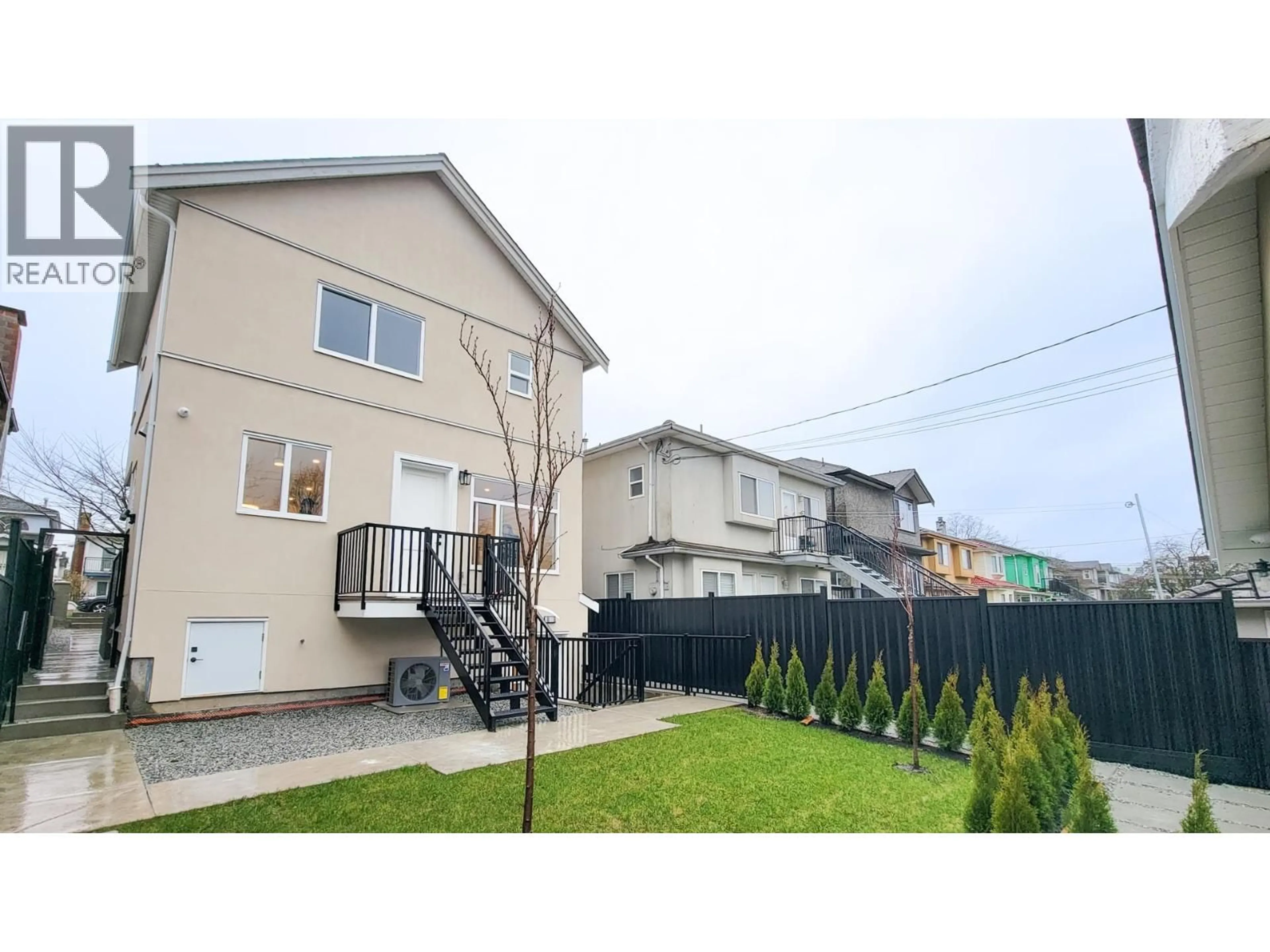 Patio, street for 3433 23RD AVENUE, Vancouver British Columbia V5R1C1