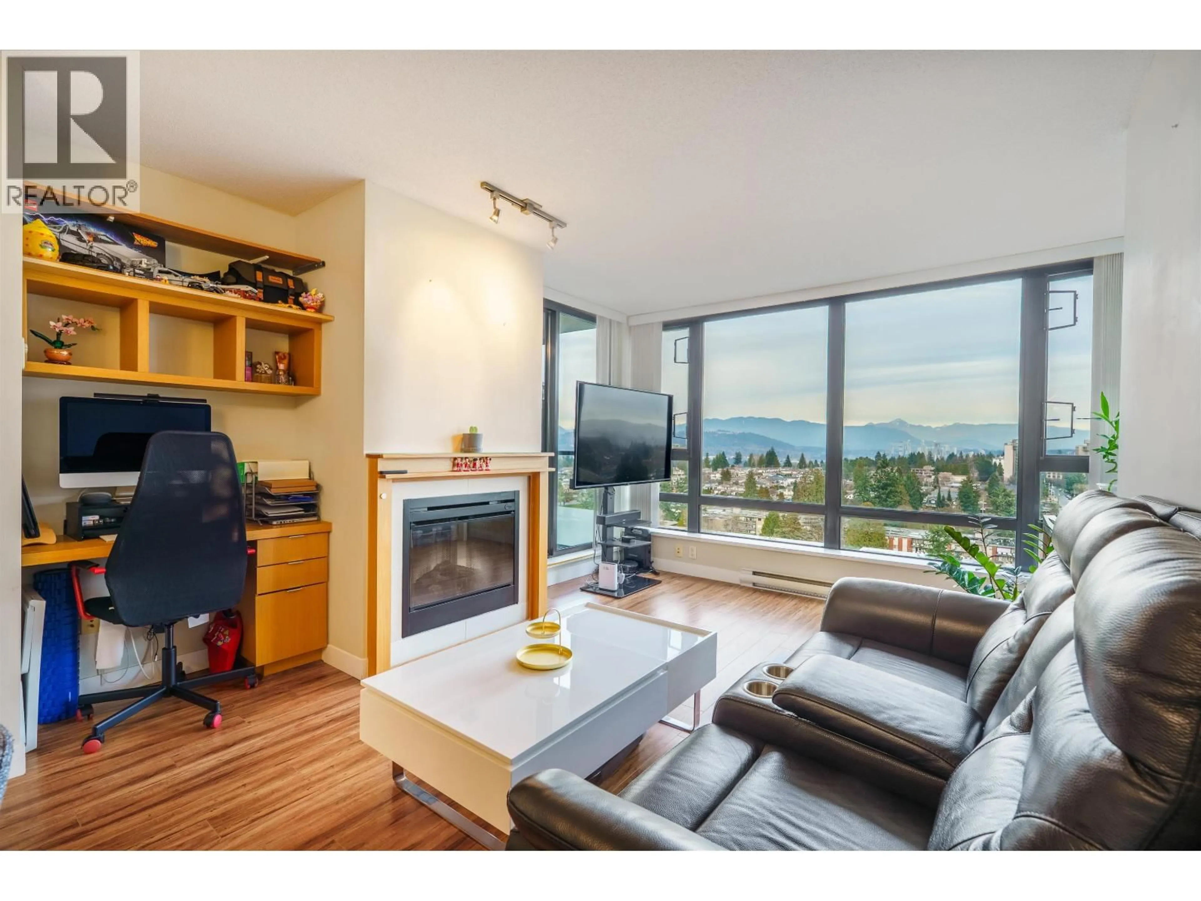 Living room with furniture, wood/laminate floor for 1802 - 7325 ARCOLA STREET, Burnaby British Columbia V5E0A8