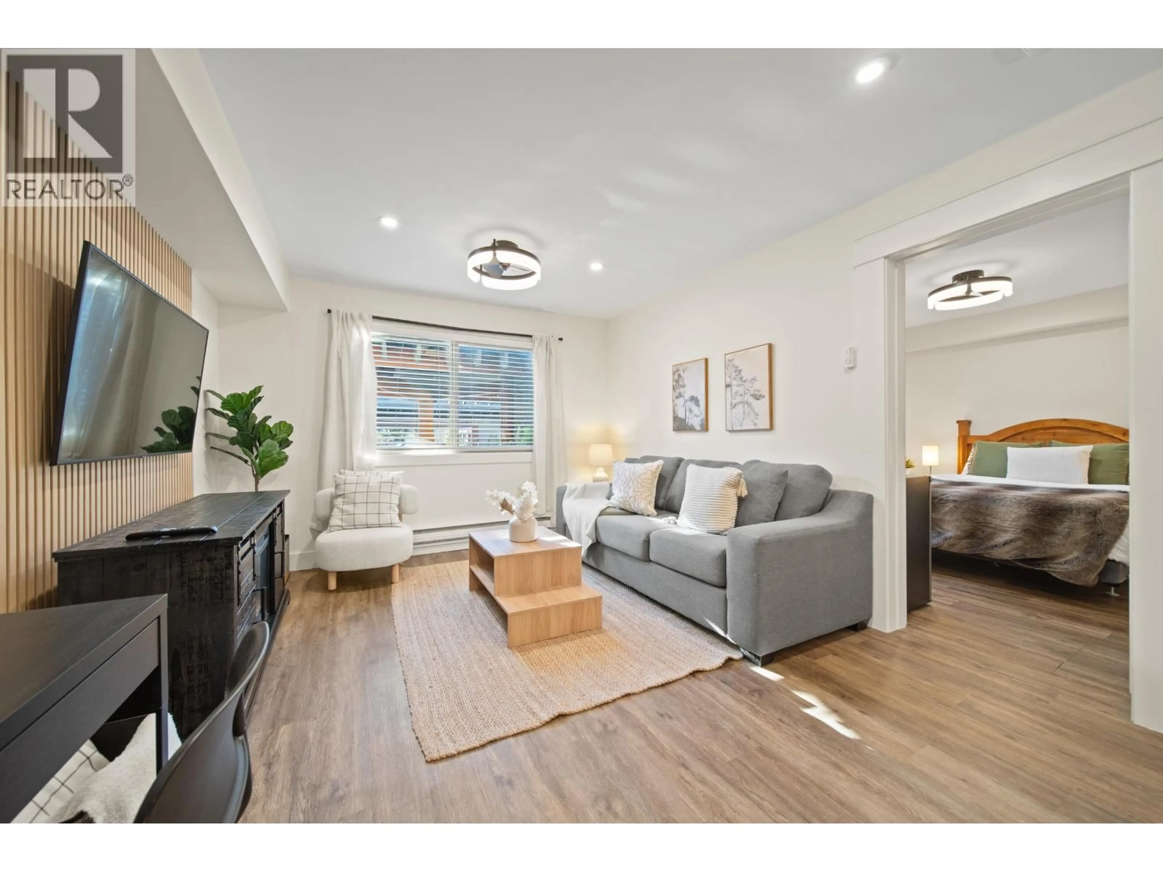 Living room with furniture, unknown for 101 - 2021 KAREN CRESCENT, Whistler British Columbia V8E0H1