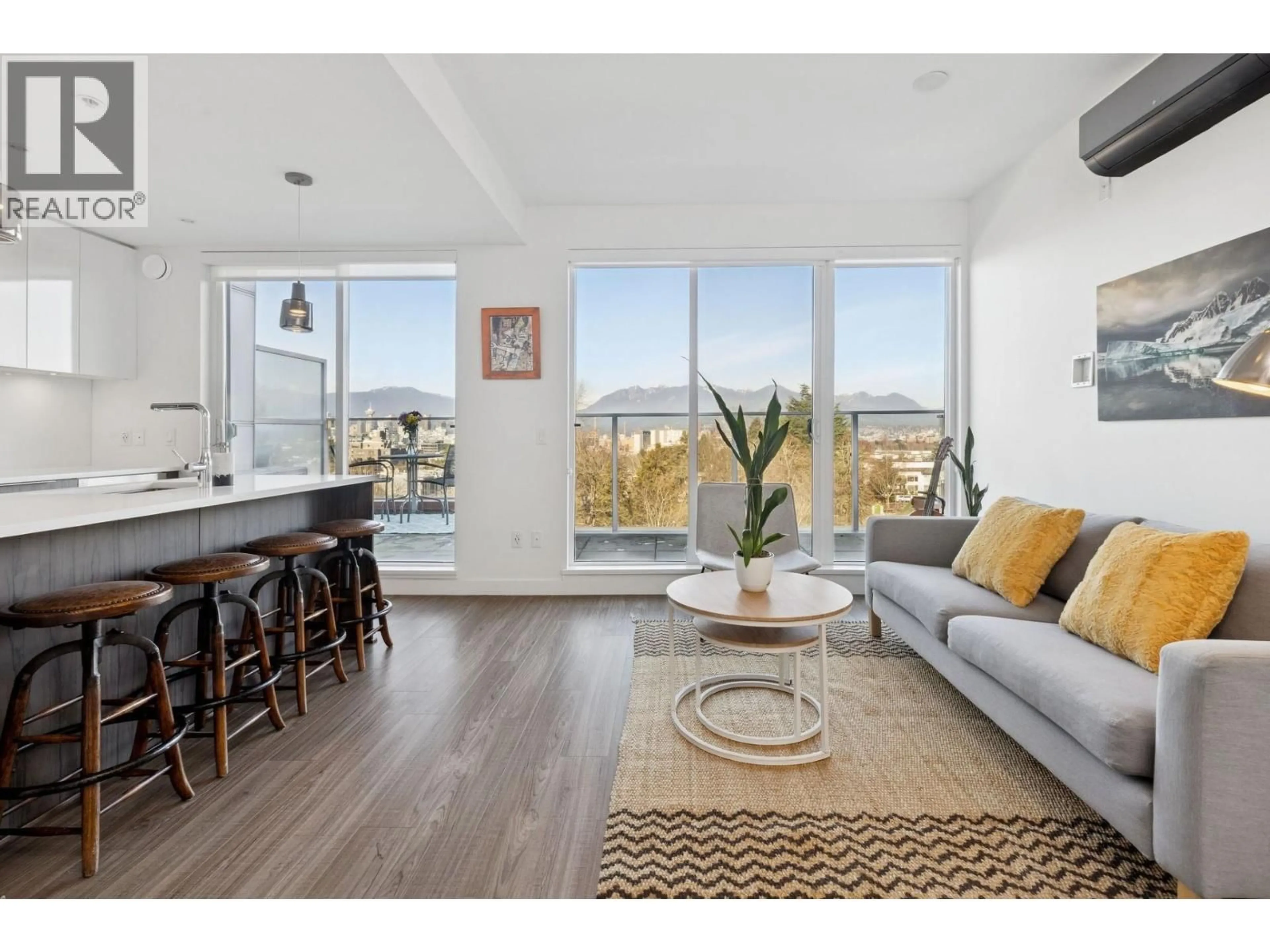 Living room with furniture, unknown for 505 - 379 BROADWAY, Vancouver British Columbia V5T1W6