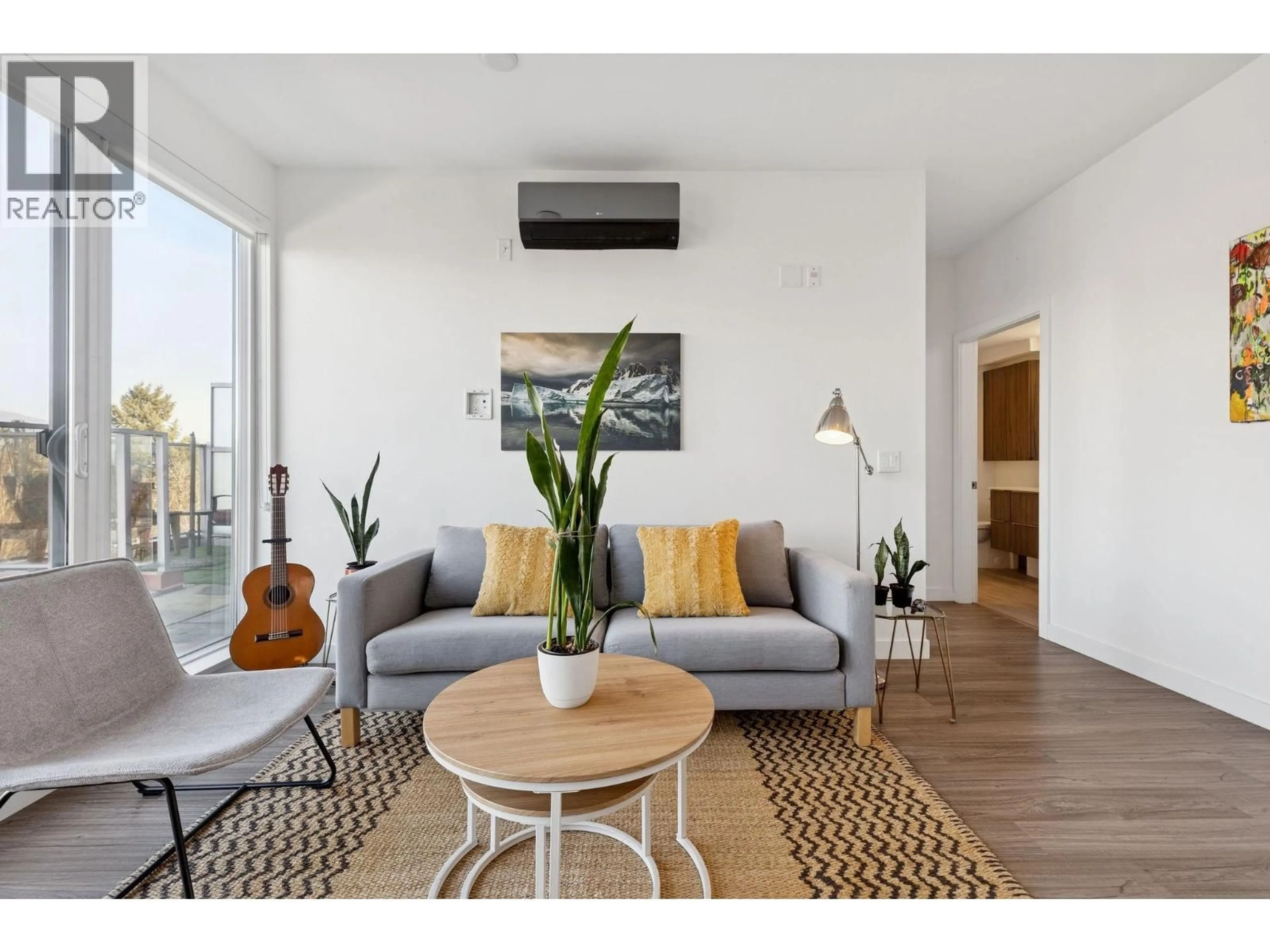 Living room with furniture, unknown for 505 - 379 BROADWAY, Vancouver British Columbia V5T1W6