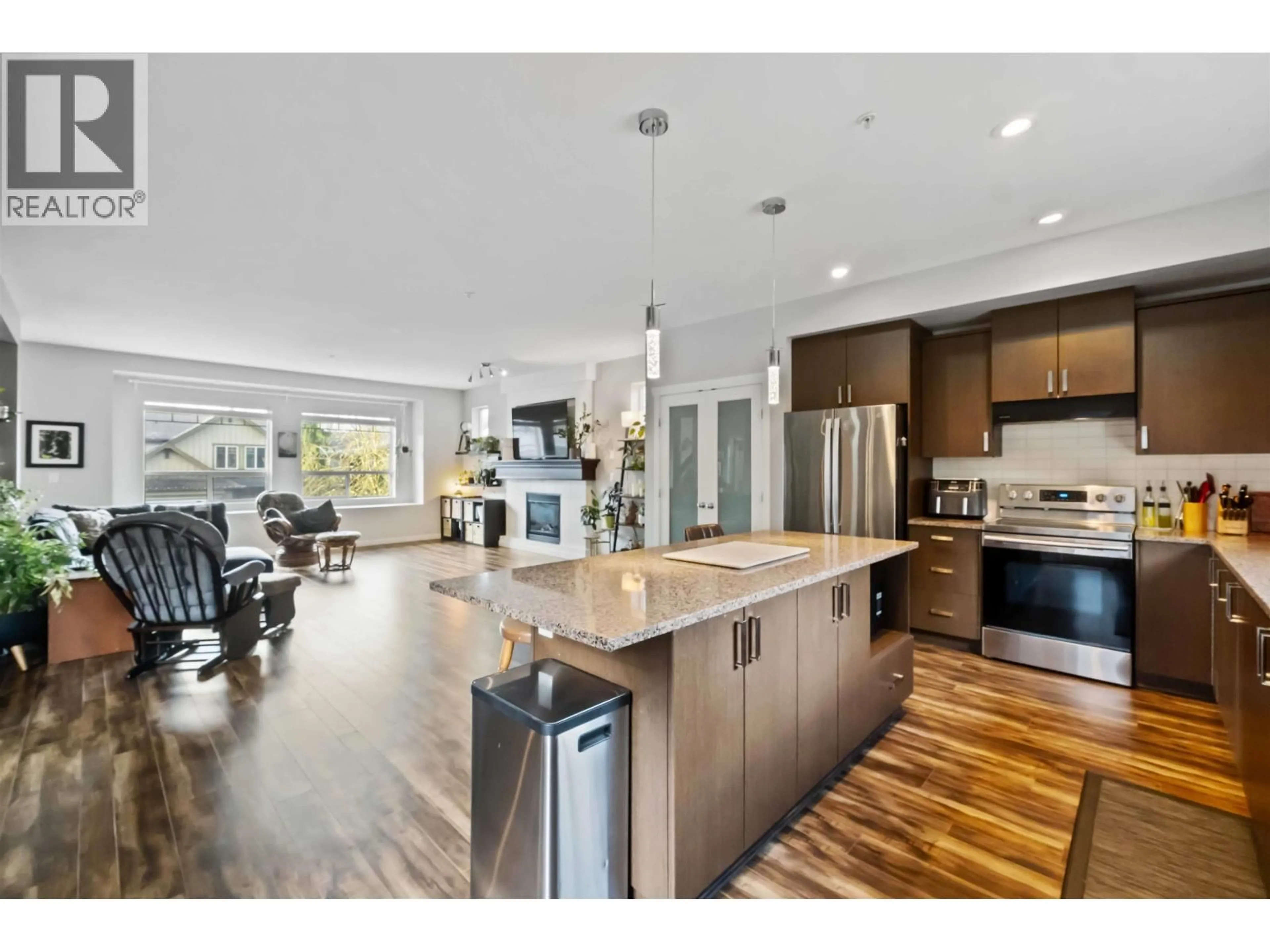 Open concept kitchen, unknown for 10750 BEECHAM PLACE, Maple Ridge British Columbia V2W0E9