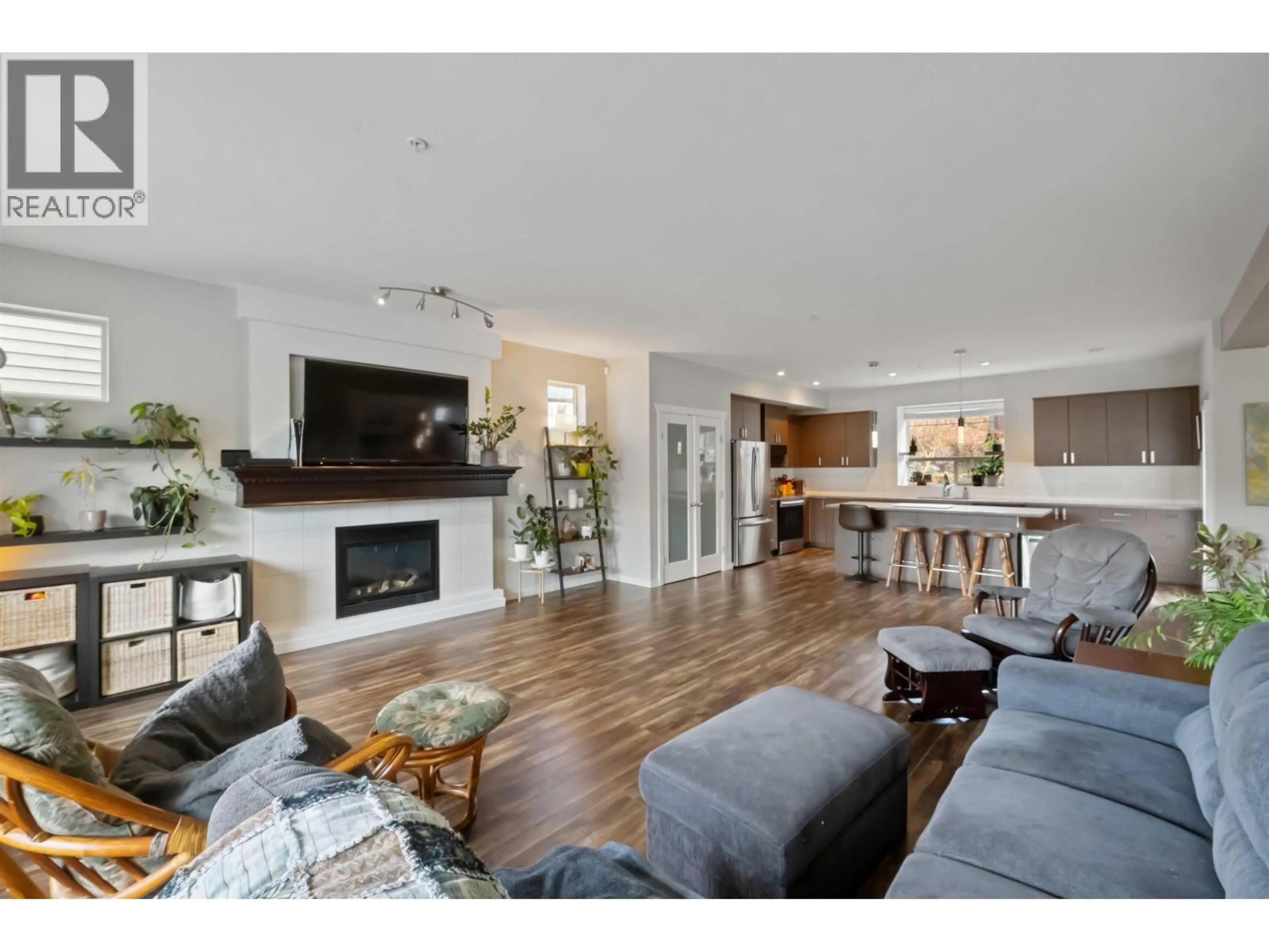 Open concept kitchen, unknown for 10750 BEECHAM PLACE, Maple Ridge British Columbia V2W0E9