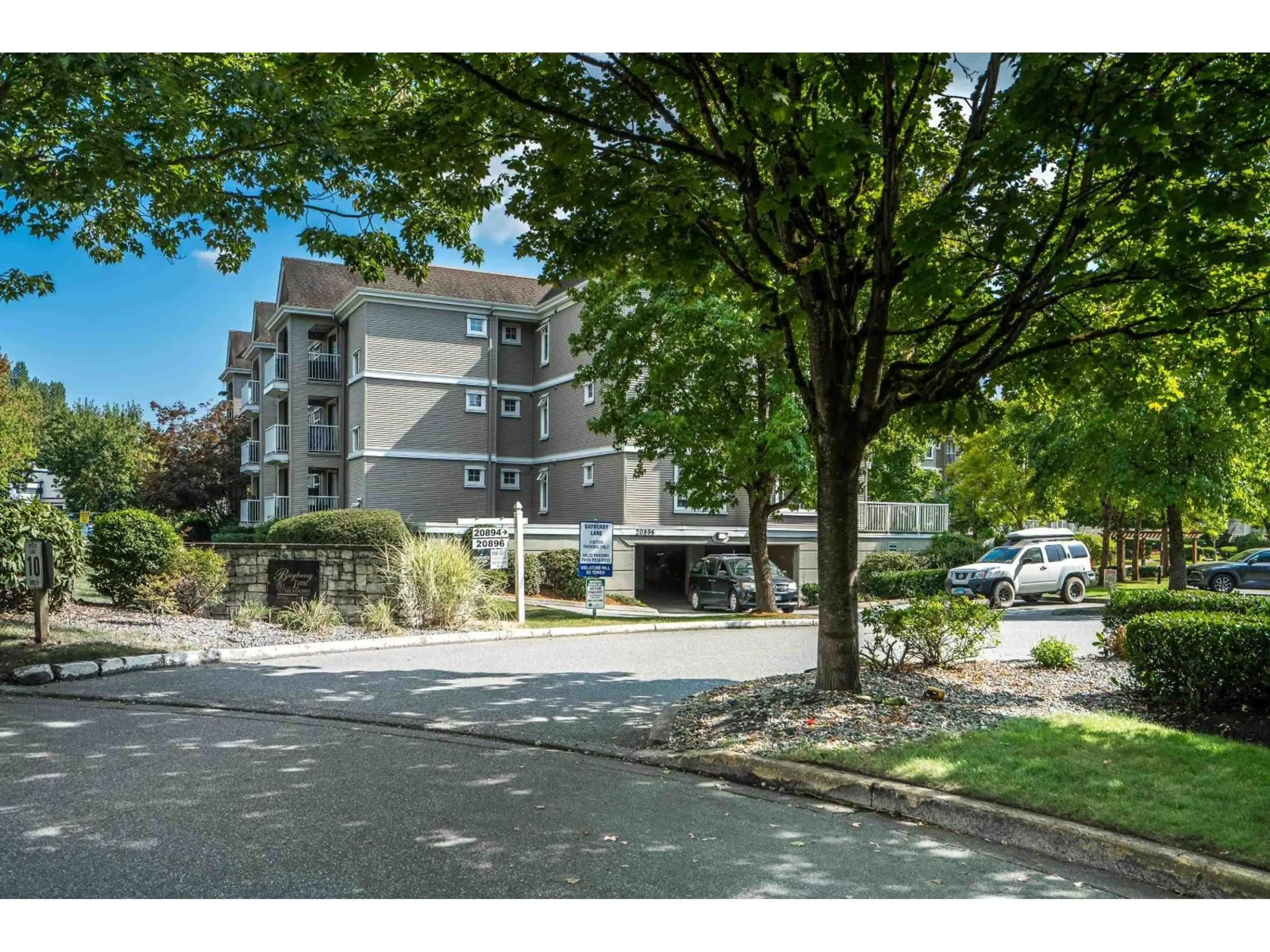 A pic from outside/outdoor area/front of a property/back of a property/a pic from drone, unknown for 101 - 20896 57 AVENUE, Langley British Columbia V3A8S9