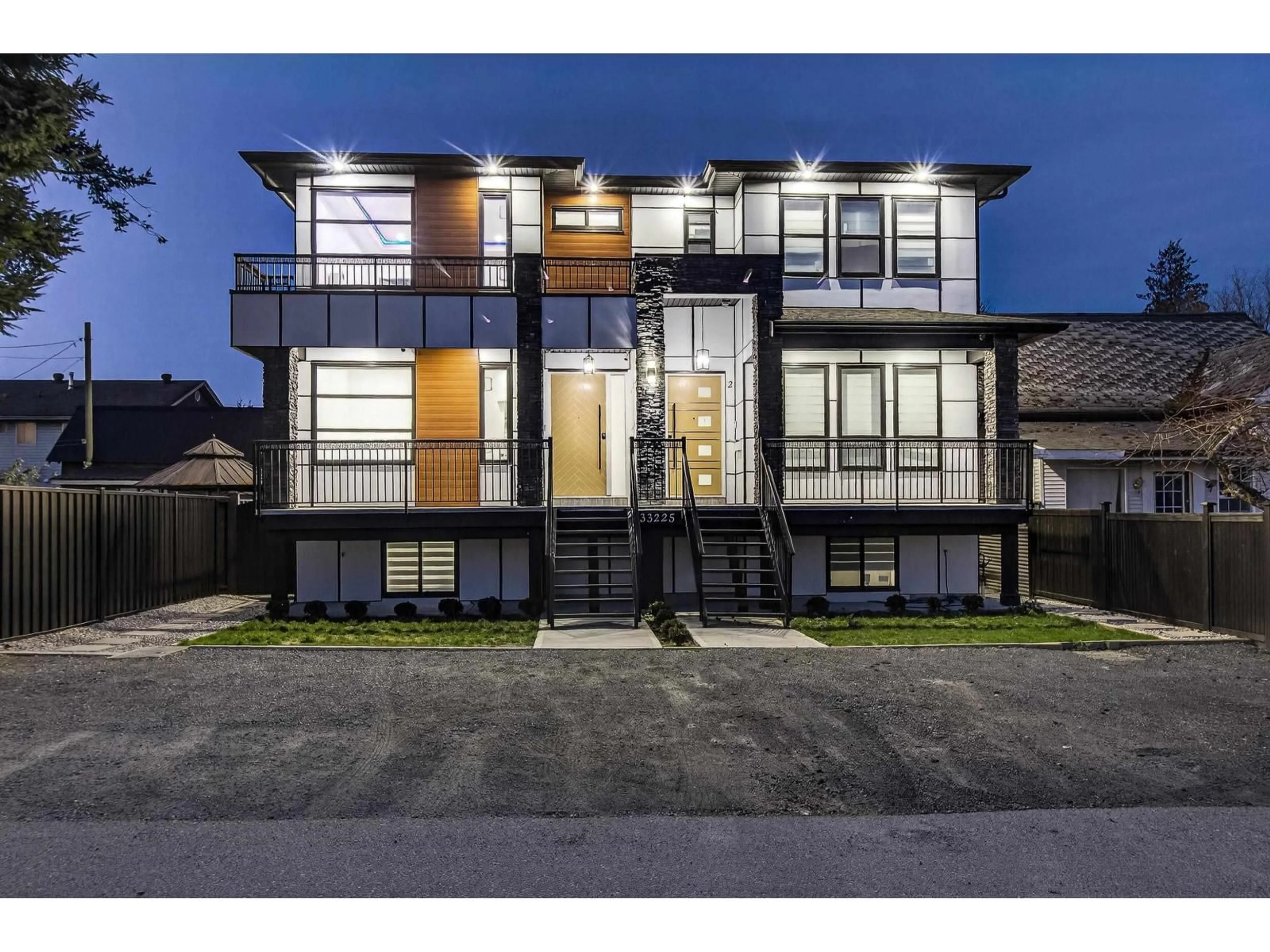 Unknown for 33225 5 AVENUE, Mission British Columbia V2V1V9