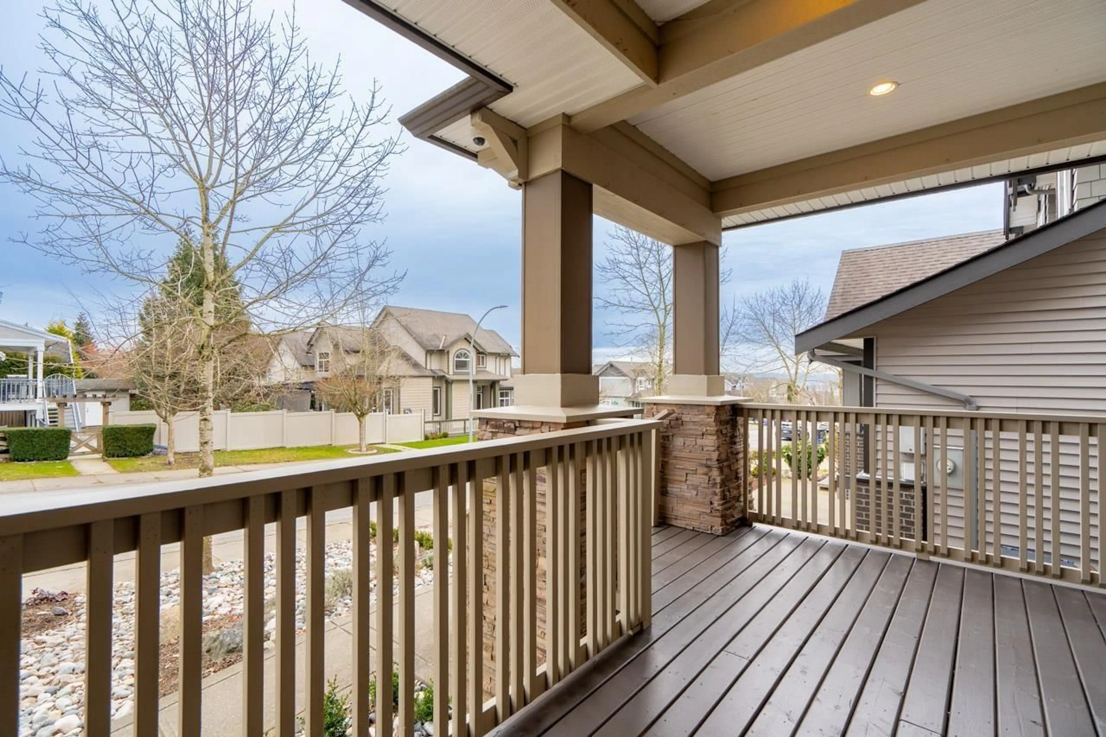 Patio, mountain view for 6991 197B STREET, Langley British Columbia V2Y3B1