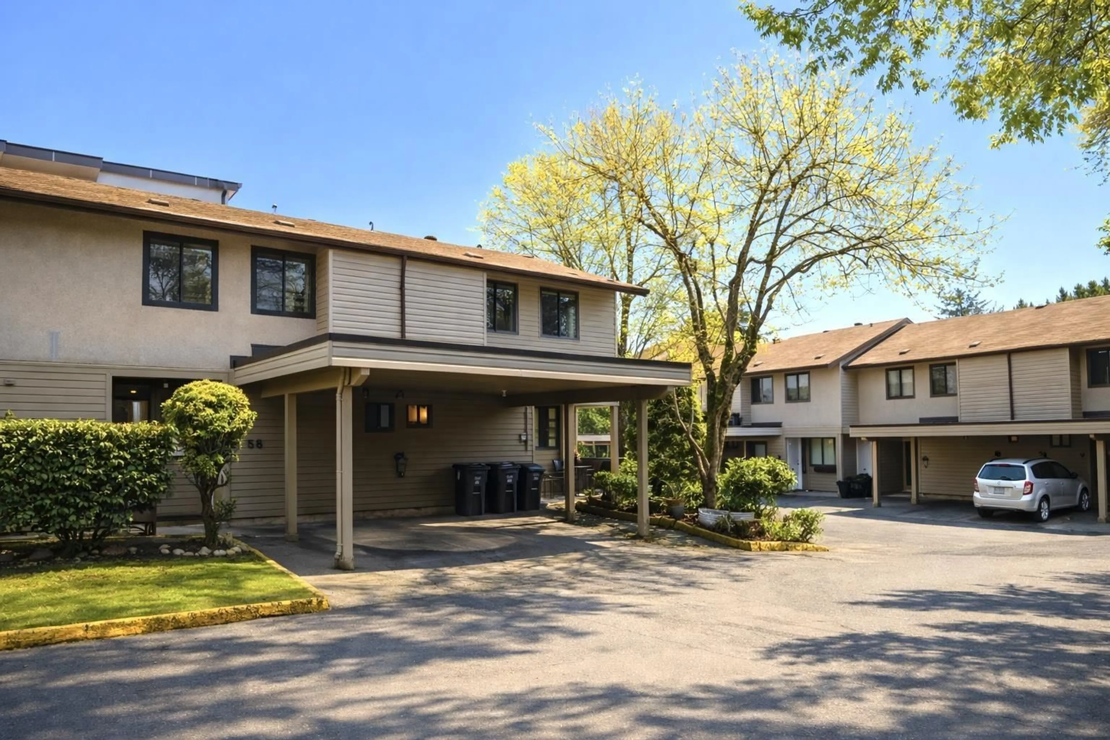 Patio, street for 55 - 9955 140 STREET, Surrey British Columbia V3T4M4