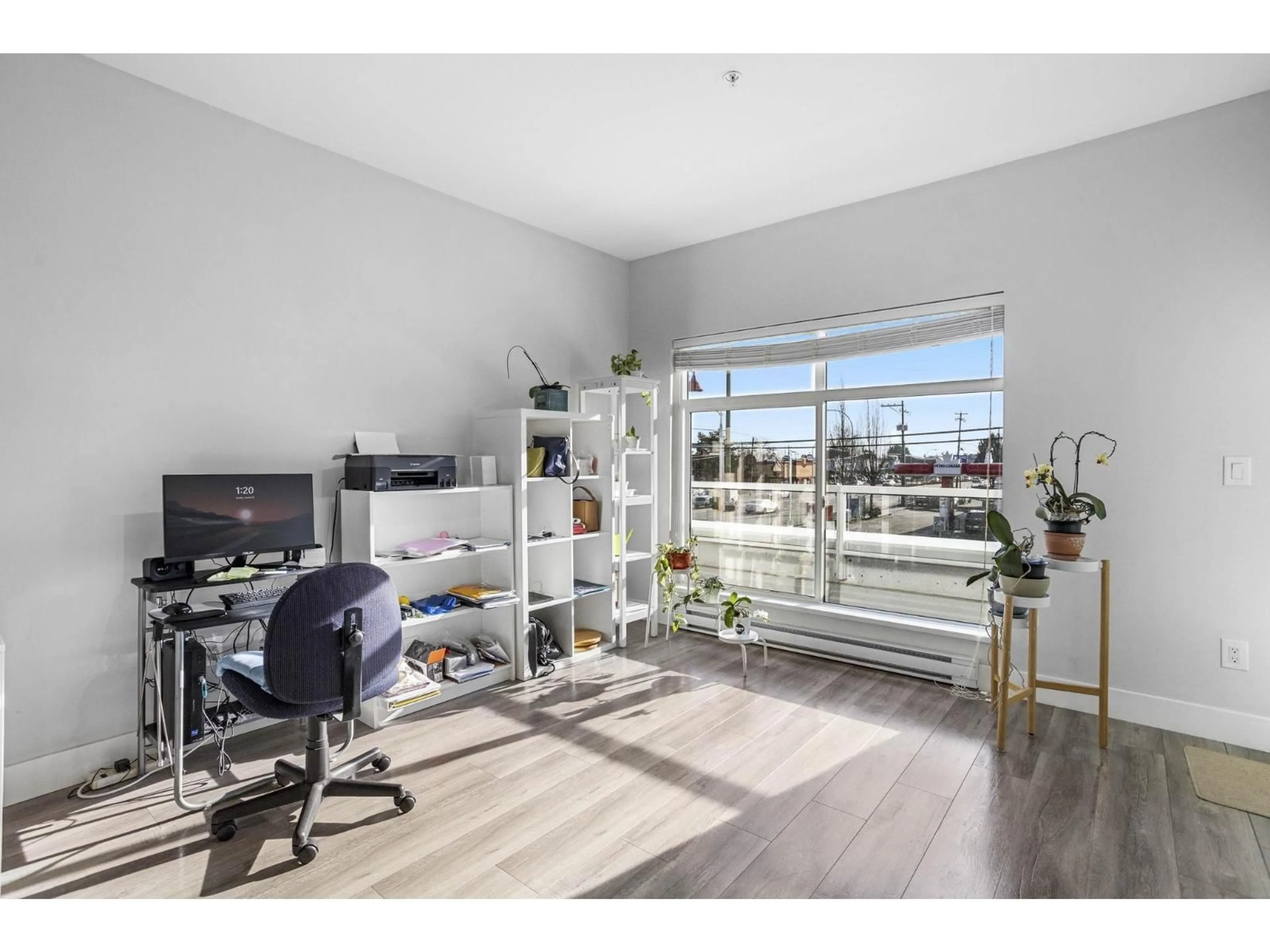 A pic of a room for 213 - 9015 120 STREET, Delta British Columbia V4C0E3