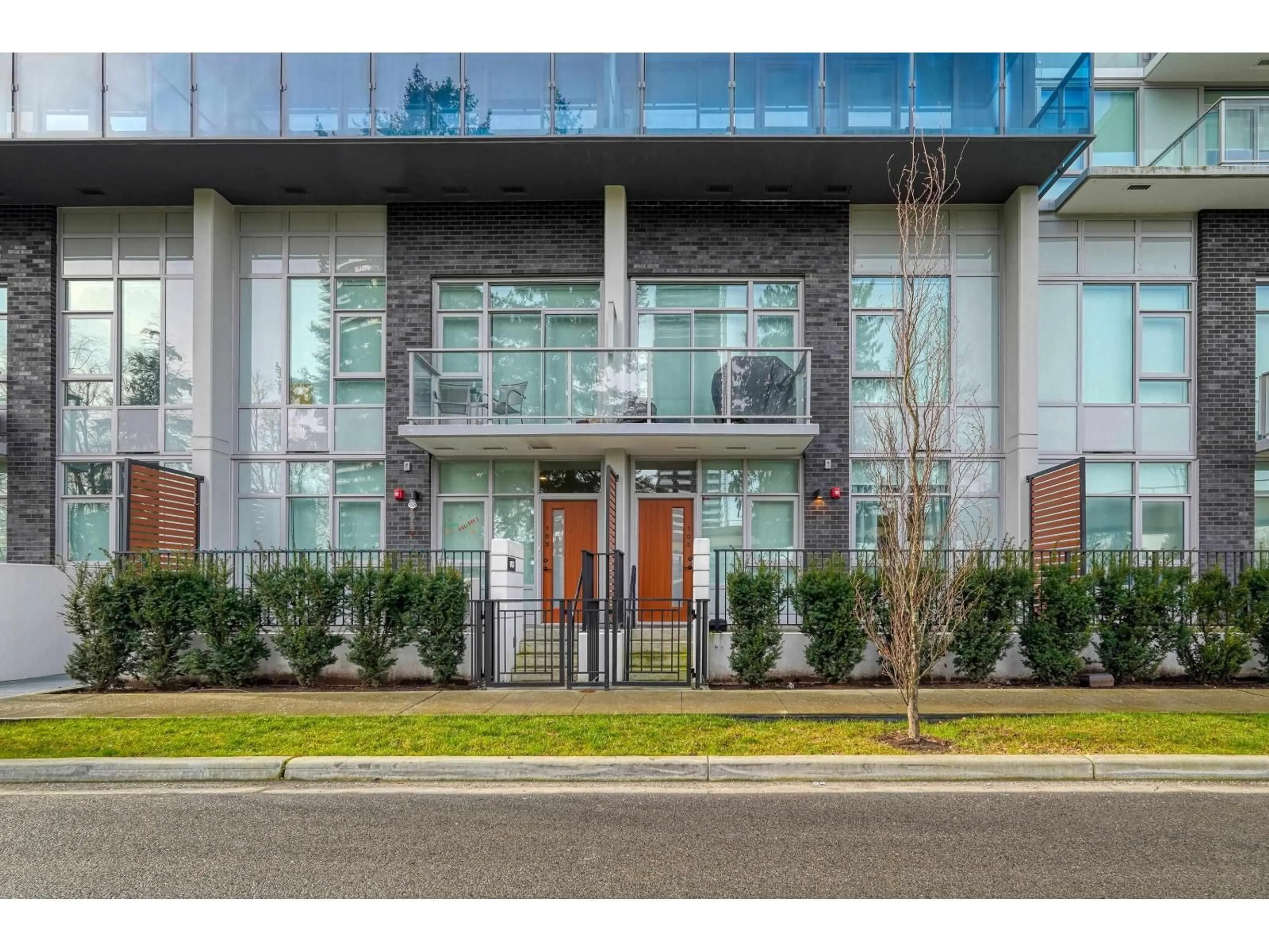 Unknown for 102 - 13428 105 AVENUE, Surrey British Columbia V3T0S6