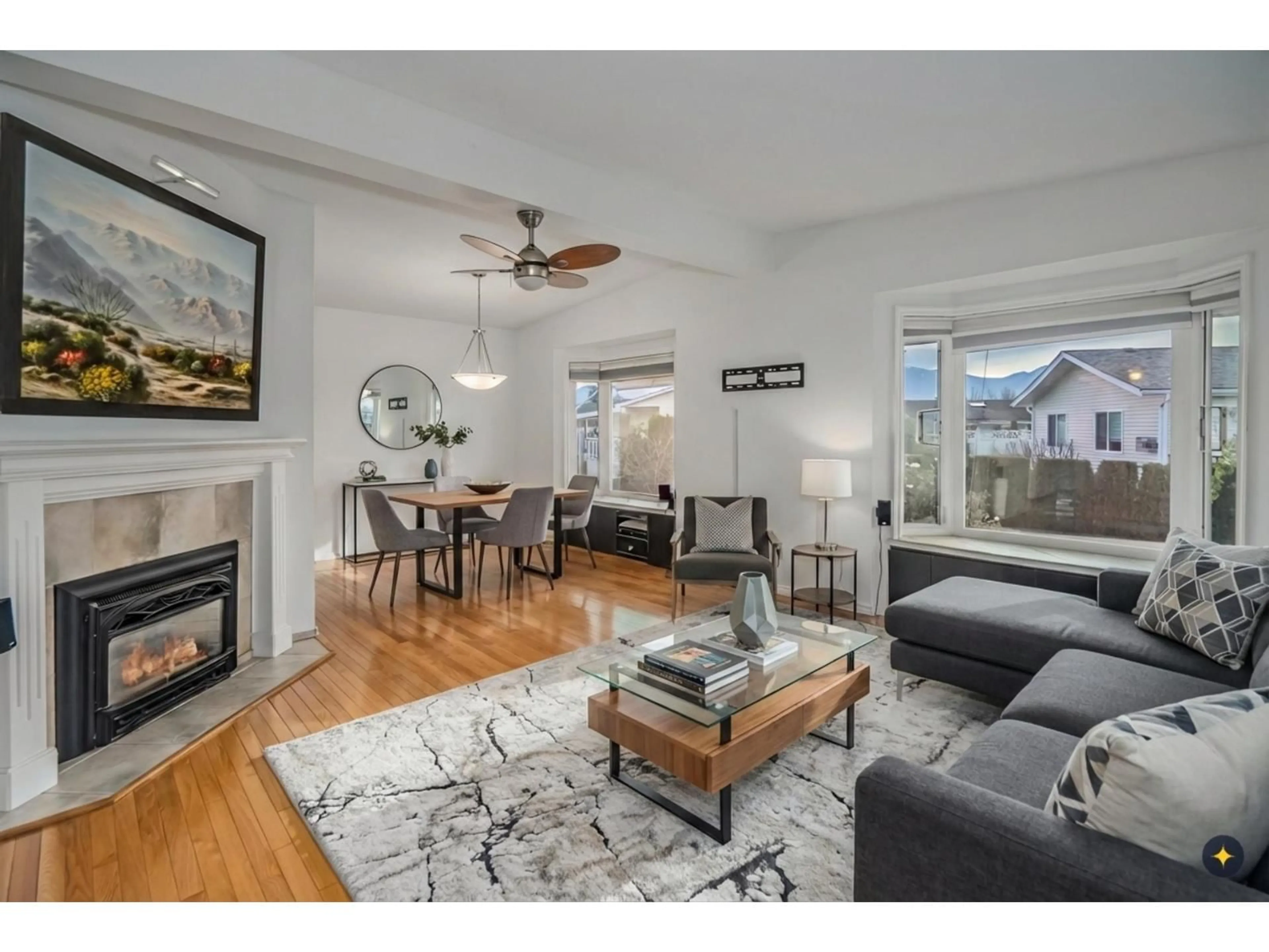 Living room with furniture, wood/laminate floor for 46 - 9055 ASHWELL ROAD, Chilliwack British Columbia V2P7S6