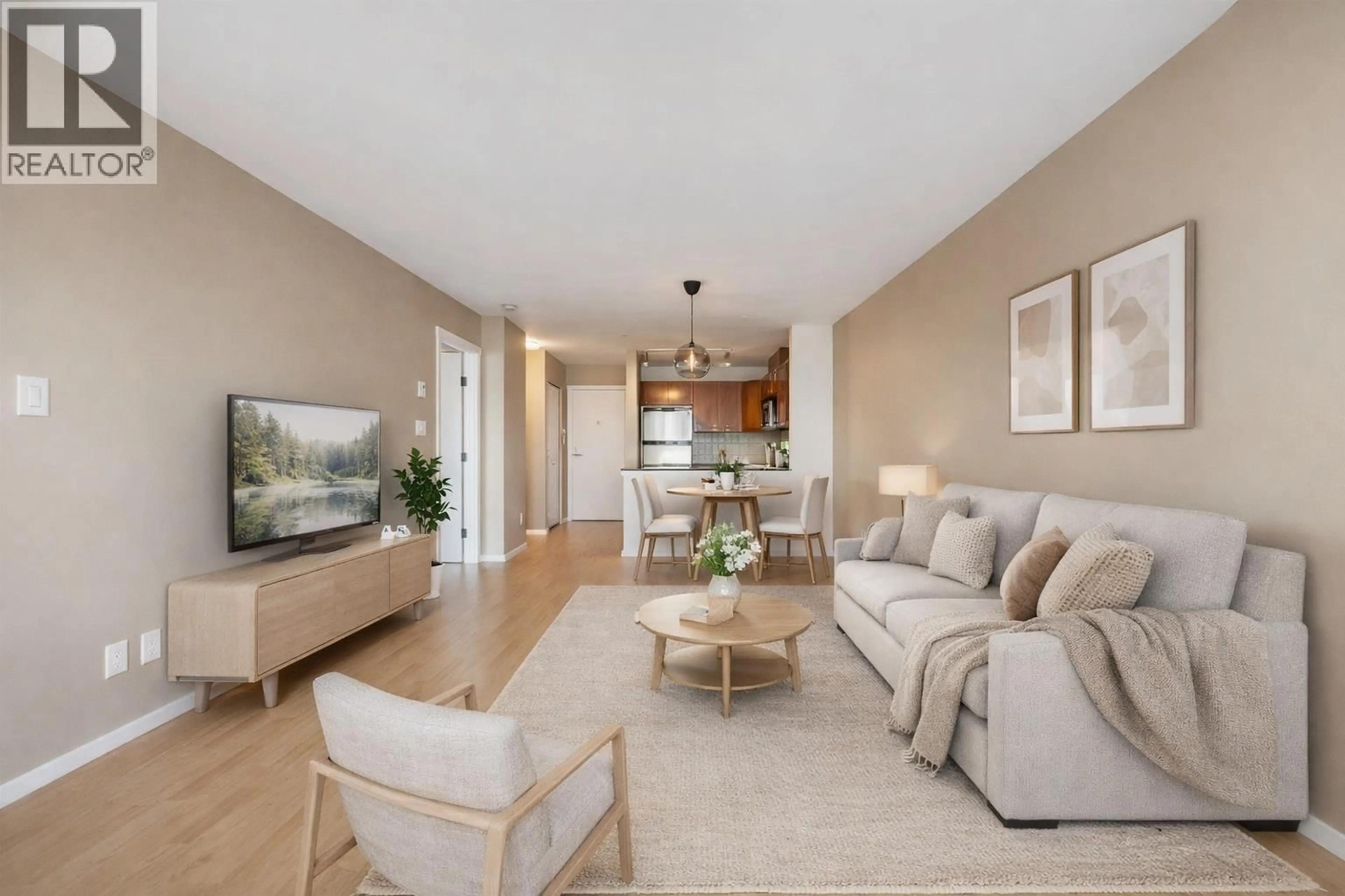 Living room with furniture, unknown for 513 - 315 KNOX STREET, New Westminster British Columbia V3L0B5