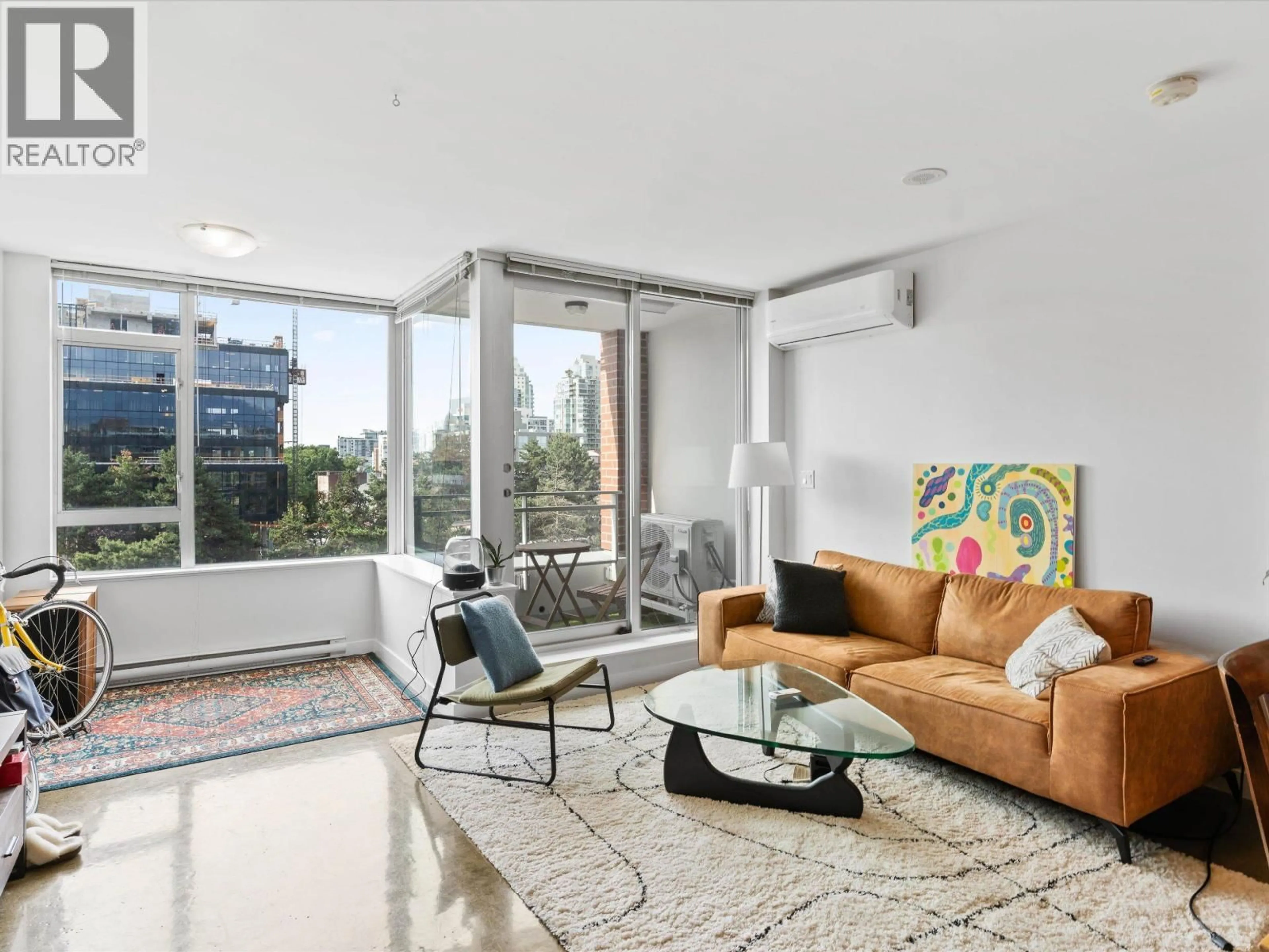 Living room with furniture, unknown for 617 - 221 UNION STREET, Vancouver British Columbia V6A0B4