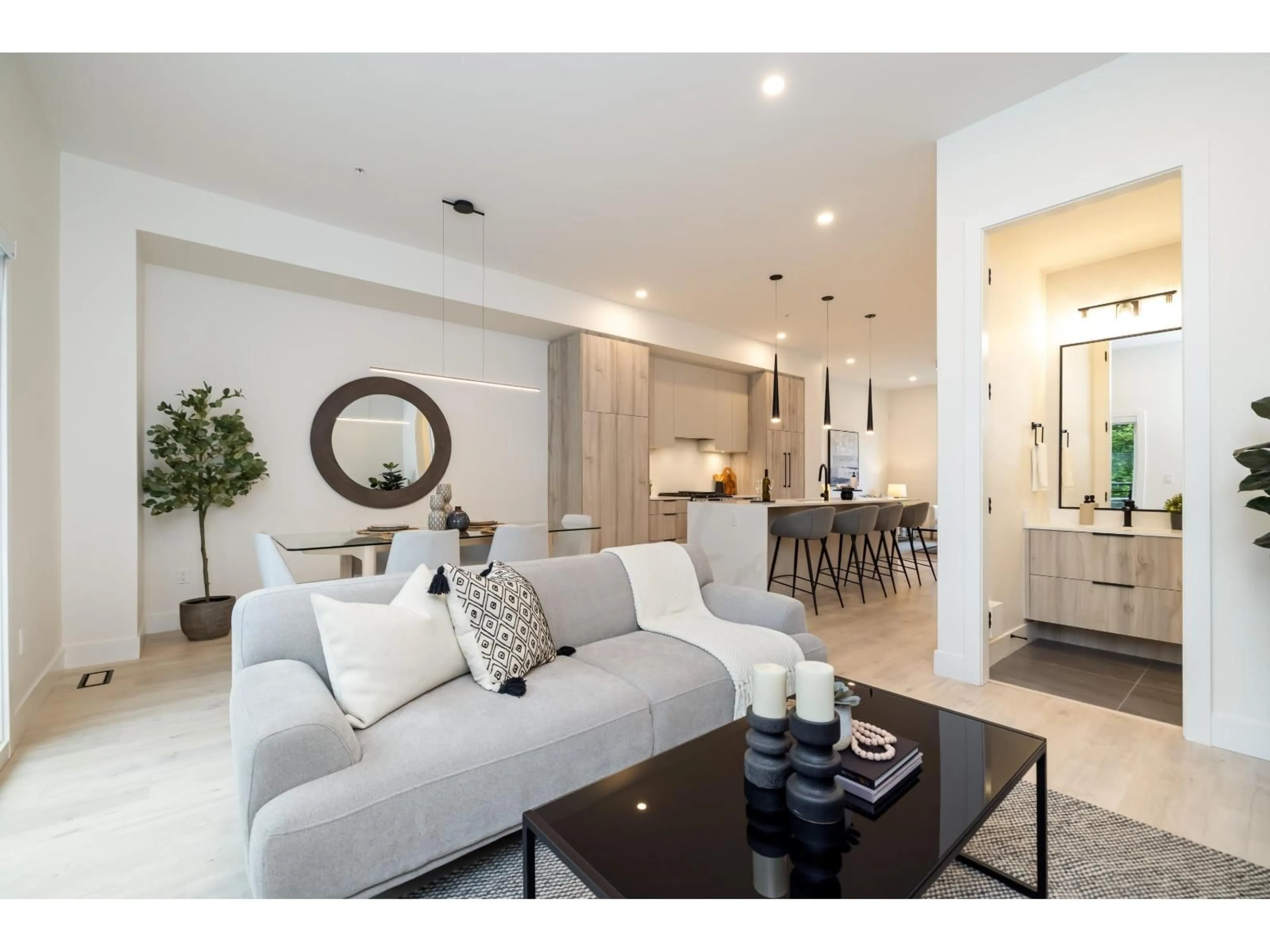 Living room with furniture, unknown for 4530 208 STREET, Langley British Columbia V3A3G5