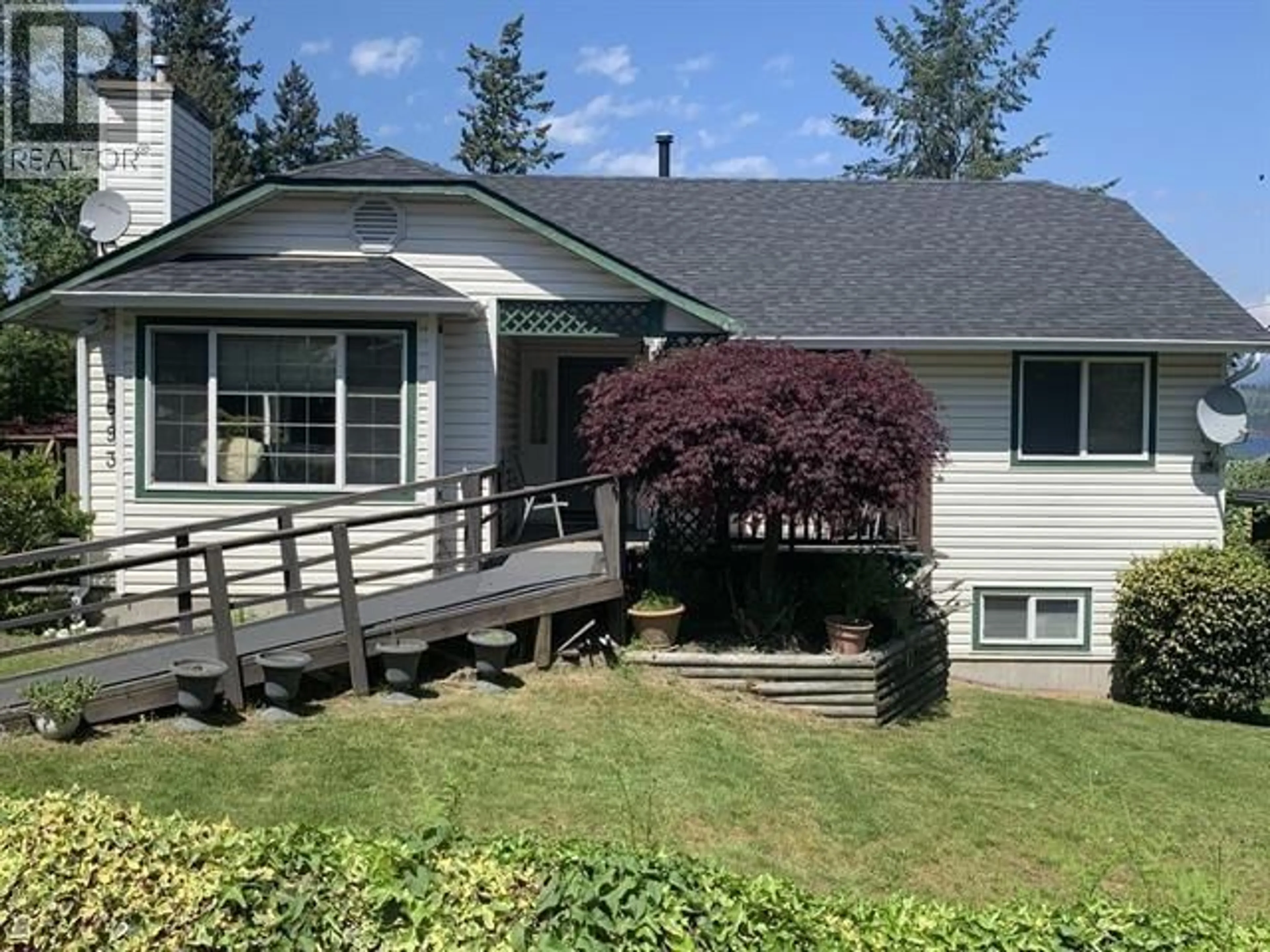 Unknown for 5693 PORPOISE BAY ROAD, Sechelt British Columbia V0N3A4