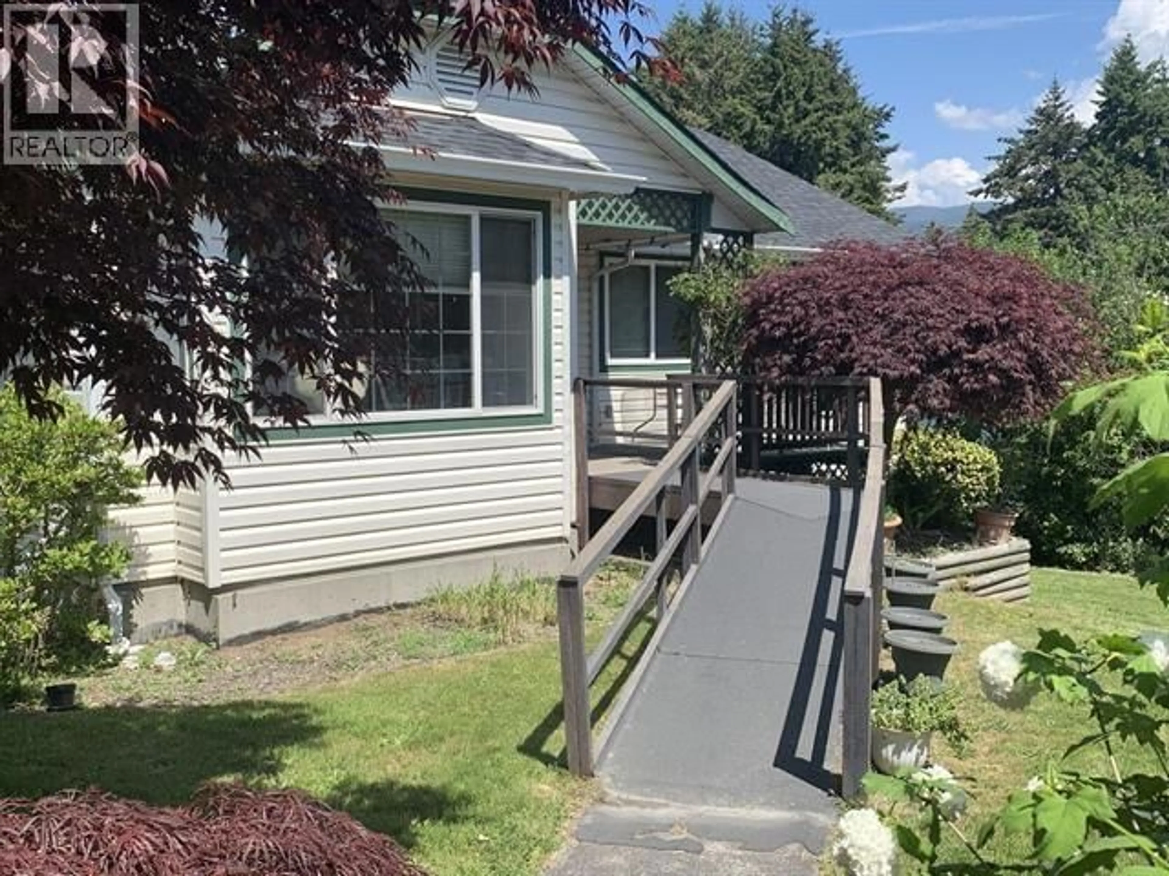 Unknown for 5693 PORPOISE BAY ROAD, Sechelt British Columbia V0N3A4