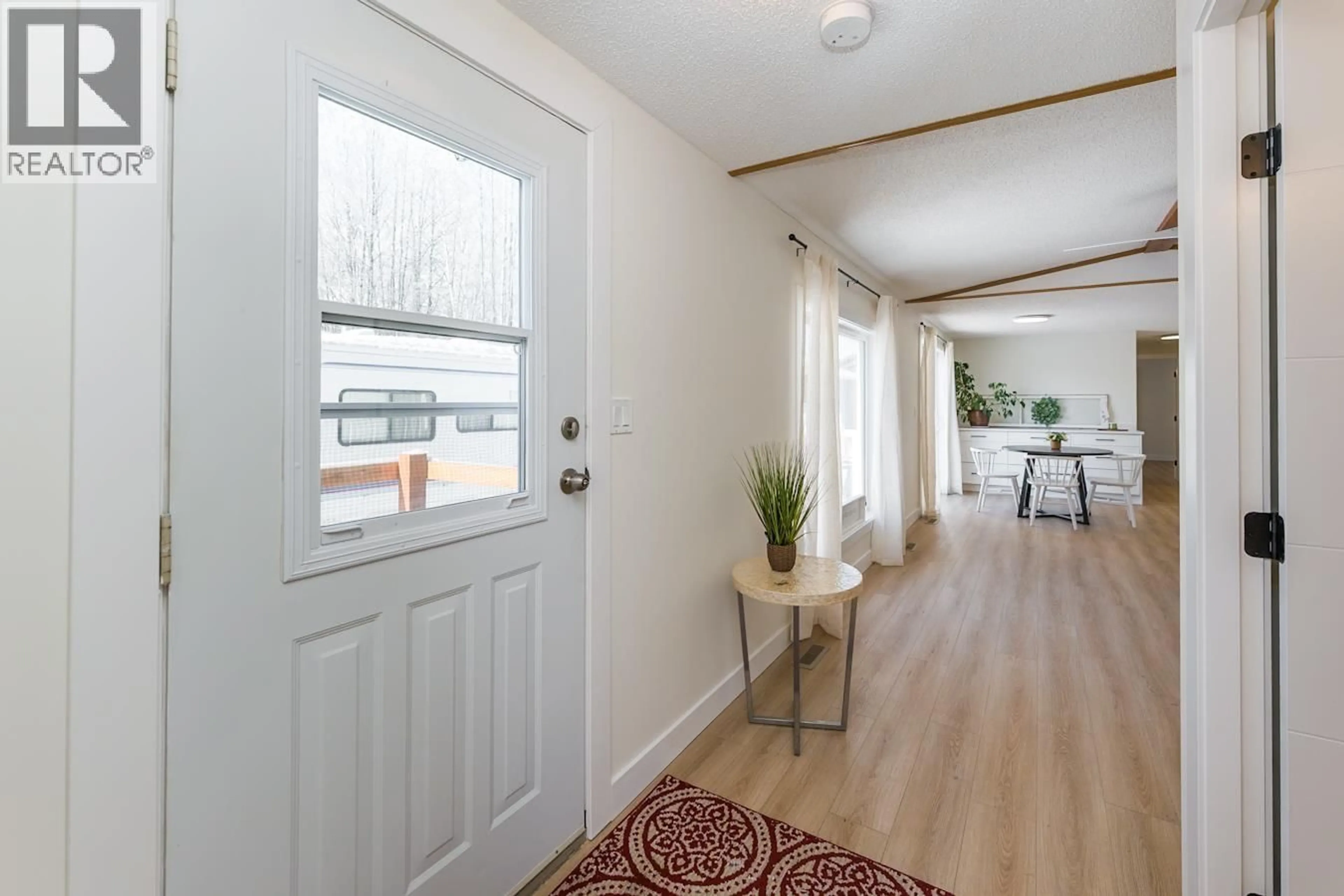 Indoor entryway for 2914 GREENFOREST CRESCENT, Prince George British Columbia V2K5B5