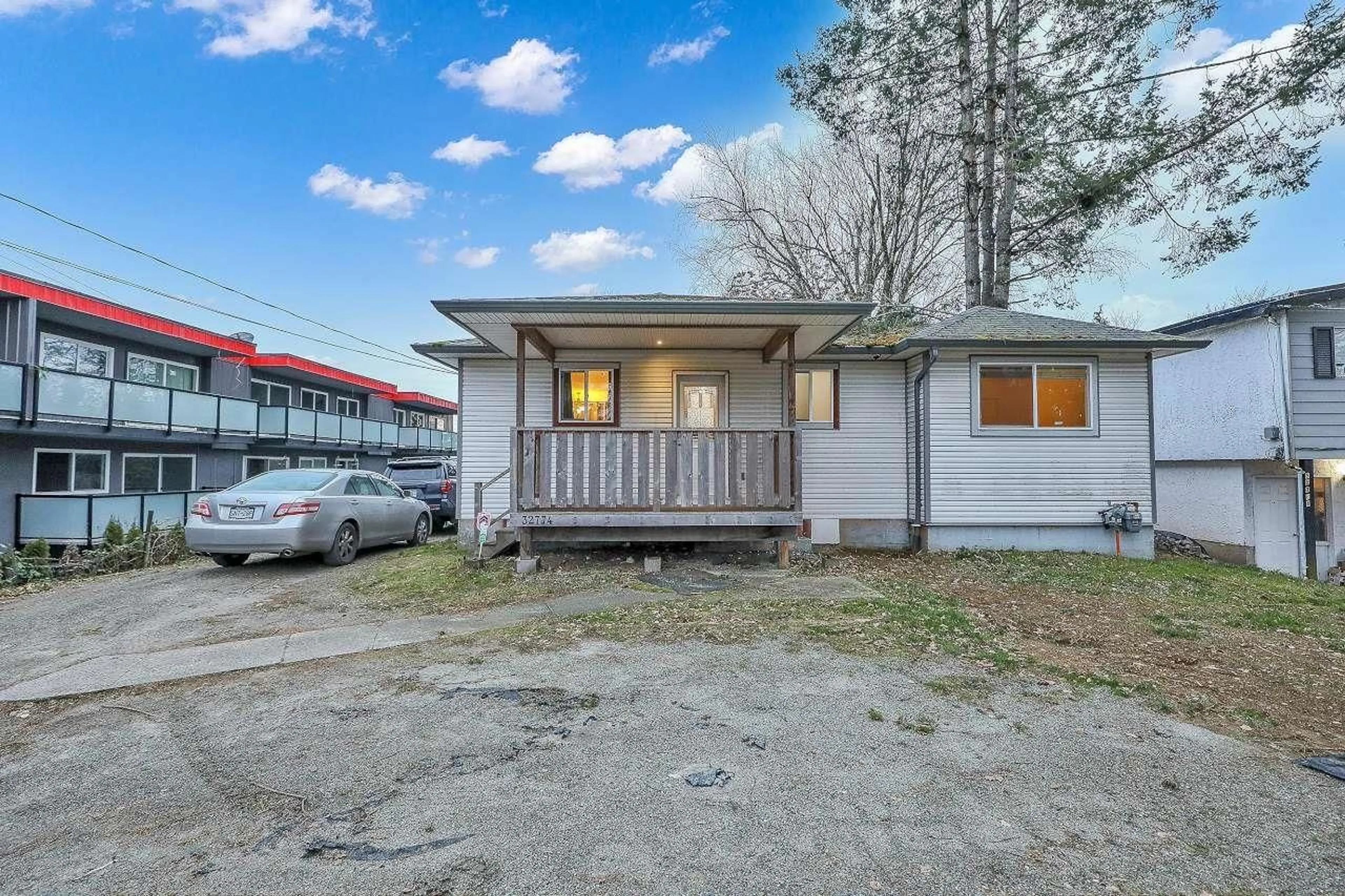 Unknown for 32774 7TH AVENUE, Mission British Columbia V2V2C1