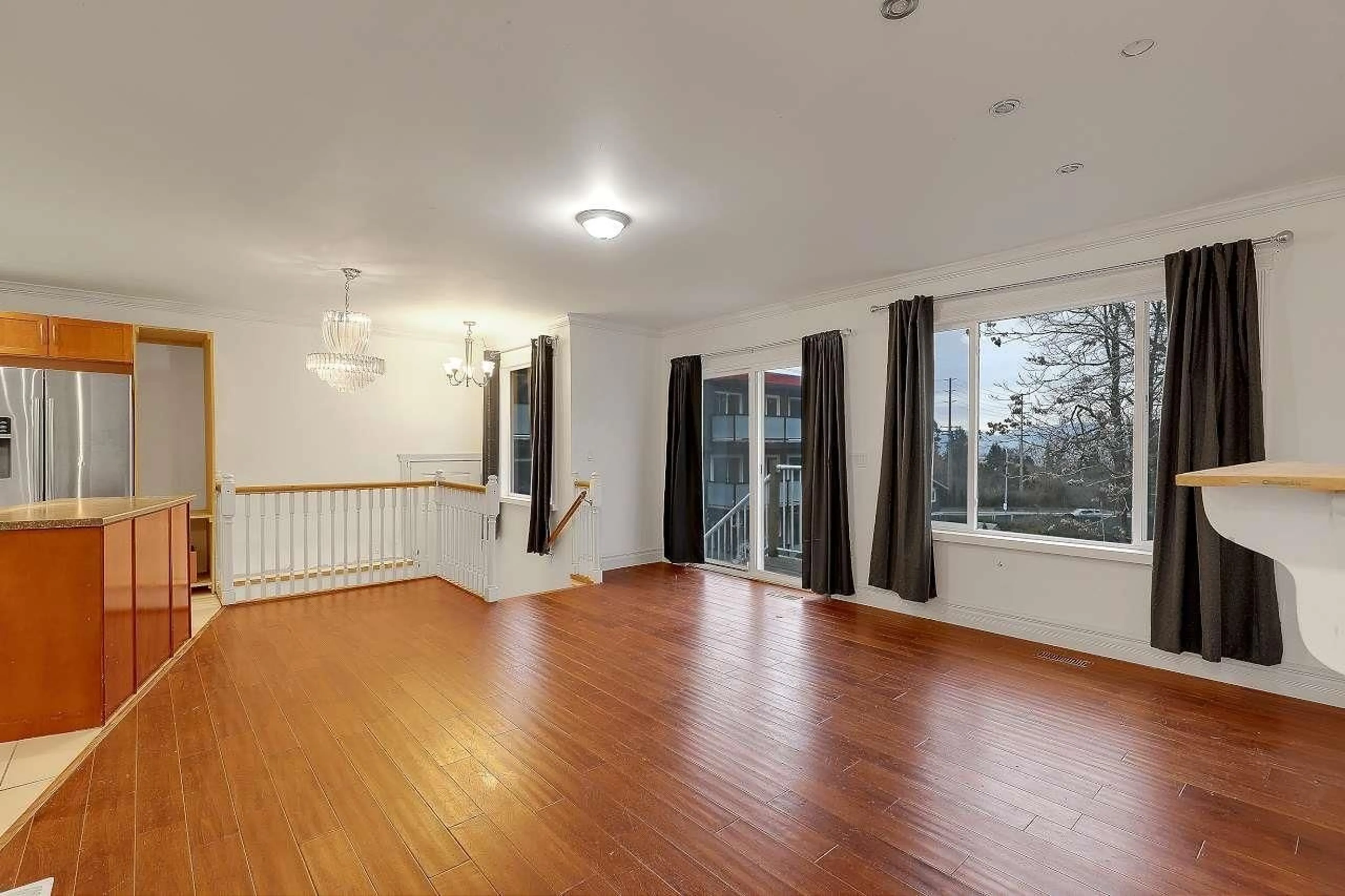 A pic of a room for 32774 7TH AVENUE, Mission British Columbia V2V2C1