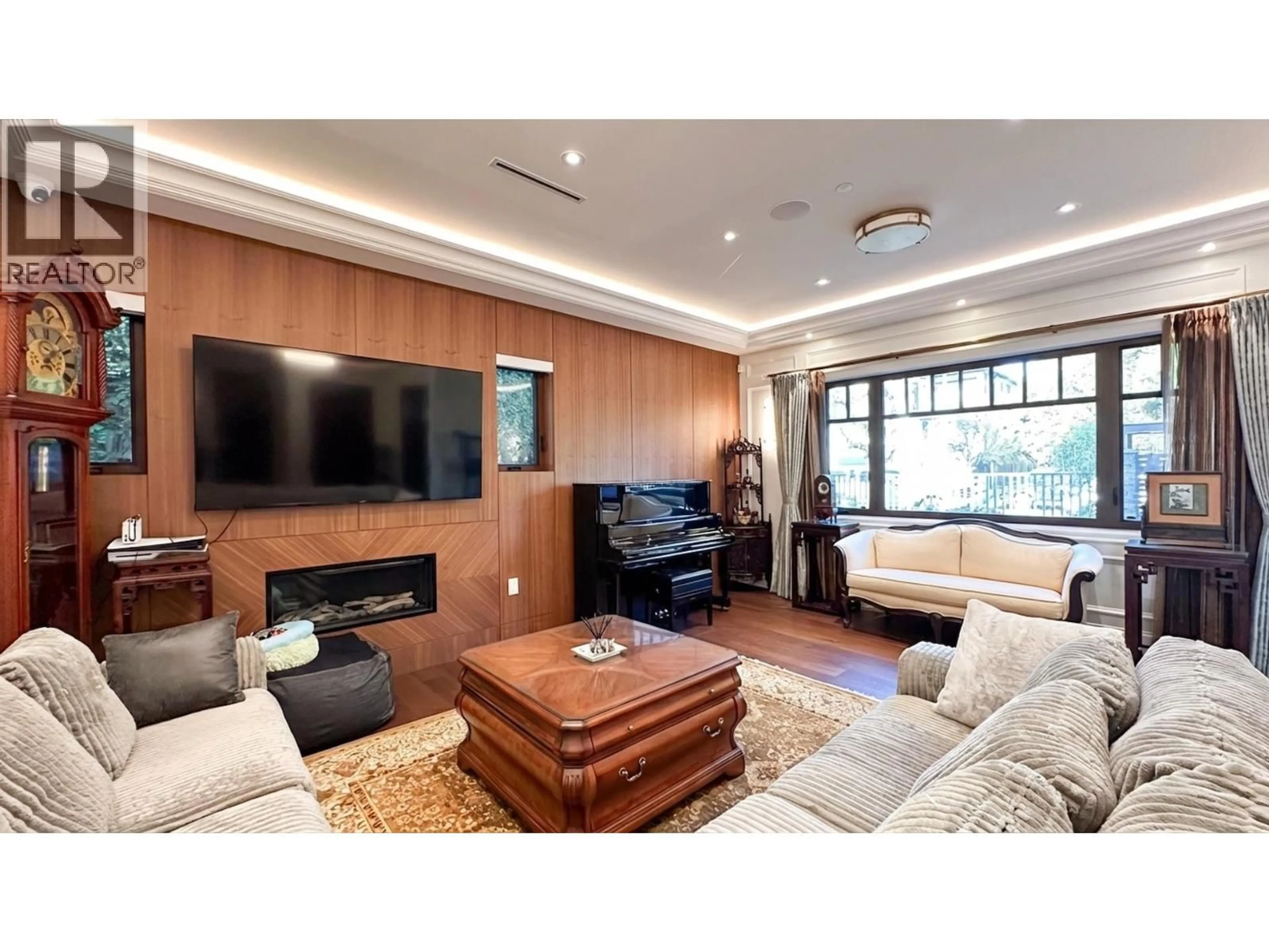 Home theater for 1 - 1332 58TH AVENUE, Vancouver British Columbia V6P1W2