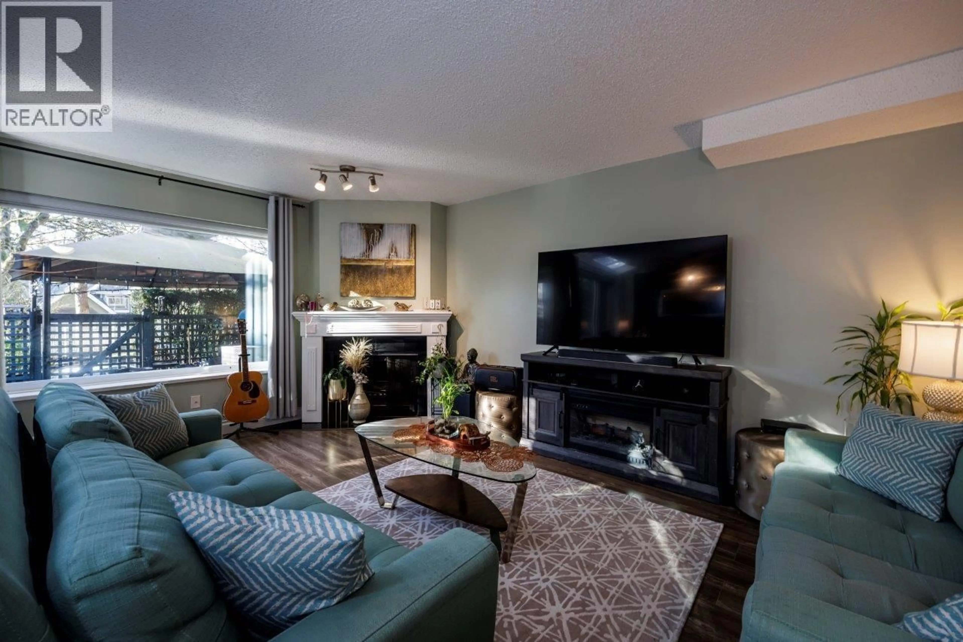 Living room with furniture, unknown for 3340 MARQUETTE CRESCENT, Vancouver British Columbia V5S4K4