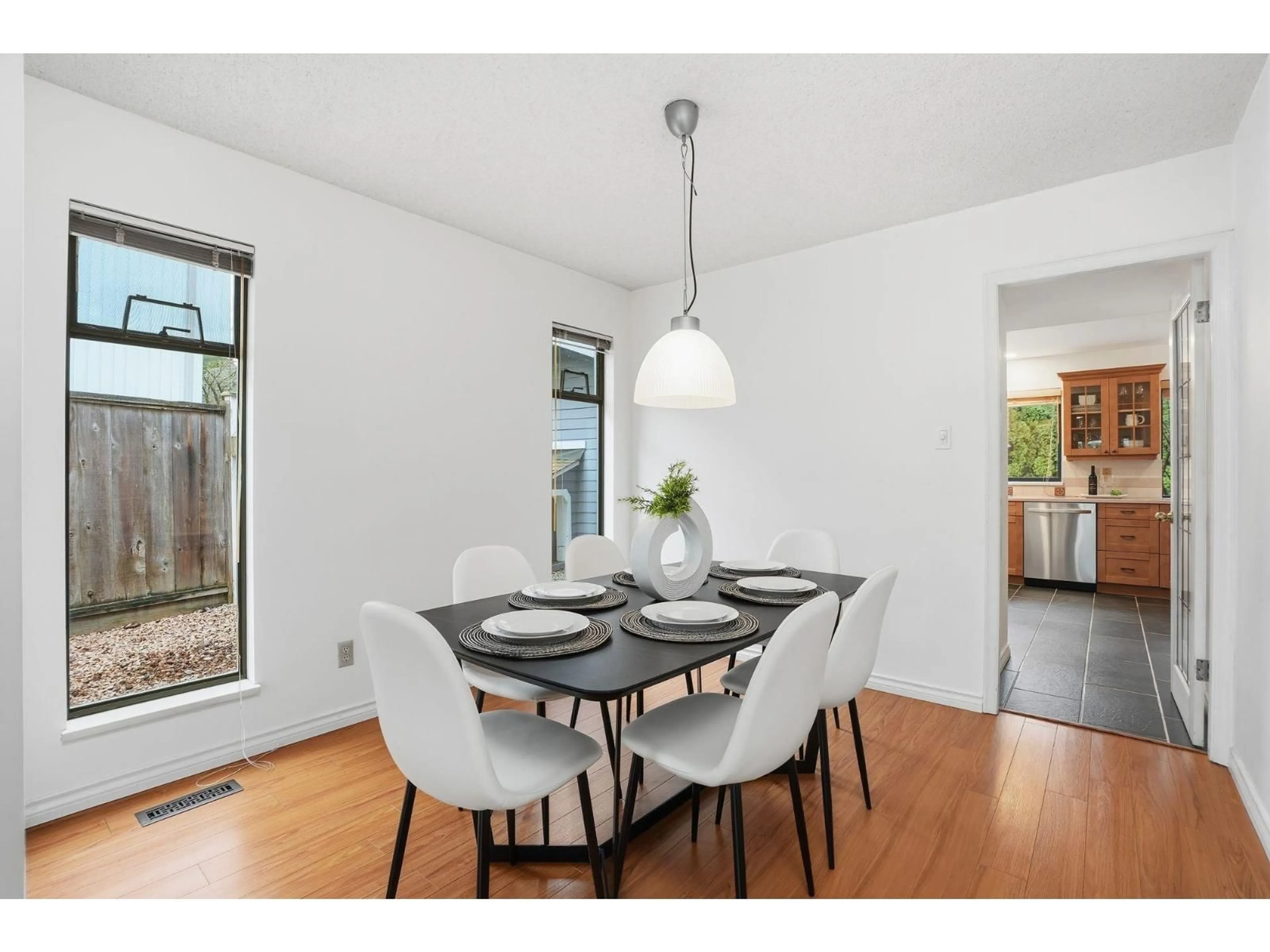 Dining room, wood/laminate floor for 11960 WOODRIDGE CRESCENT, Delta British Columbia V4E3H5