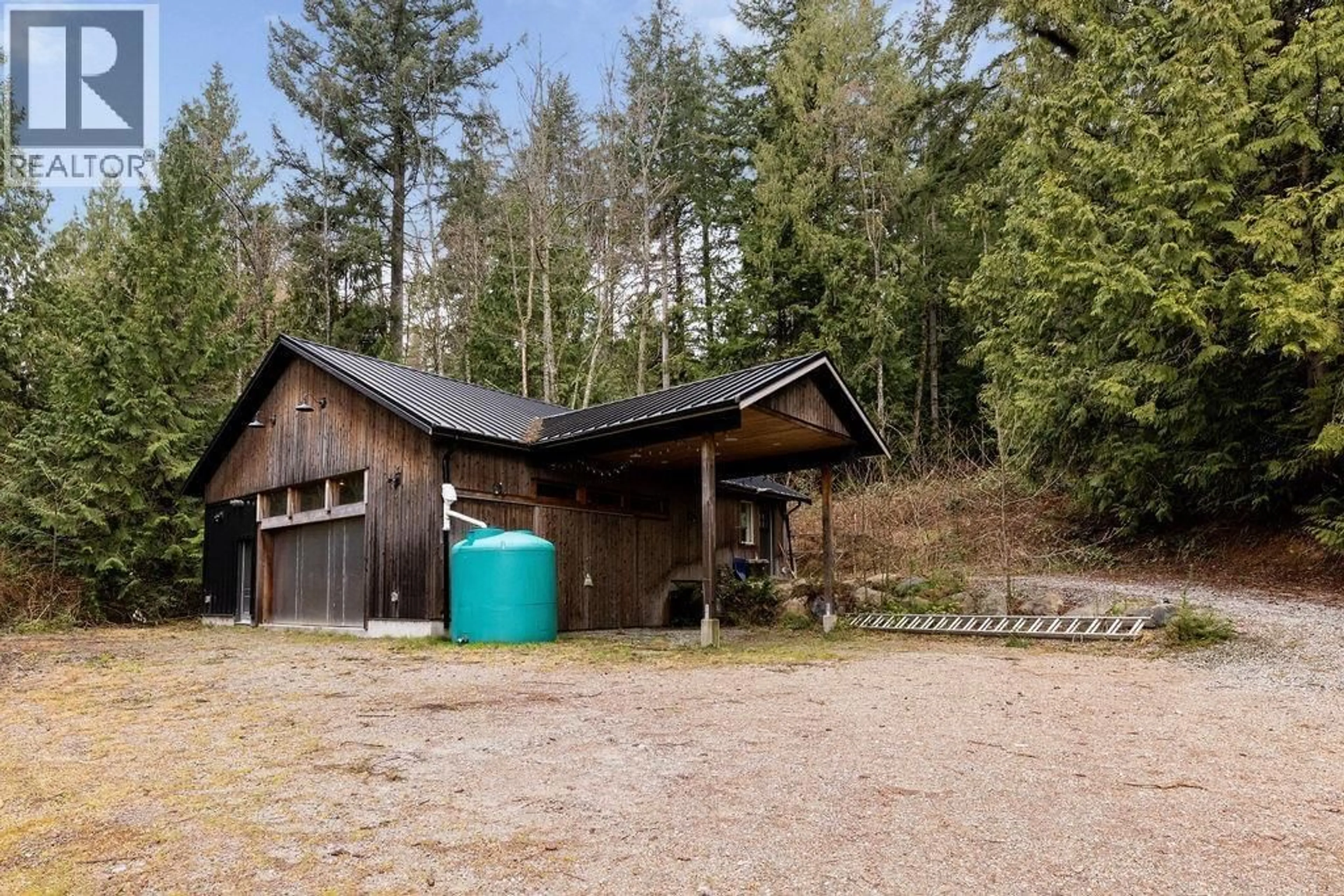 Shed for 1572 MOUNTAIN ROAD, Gibsons British Columbia V0N1V2