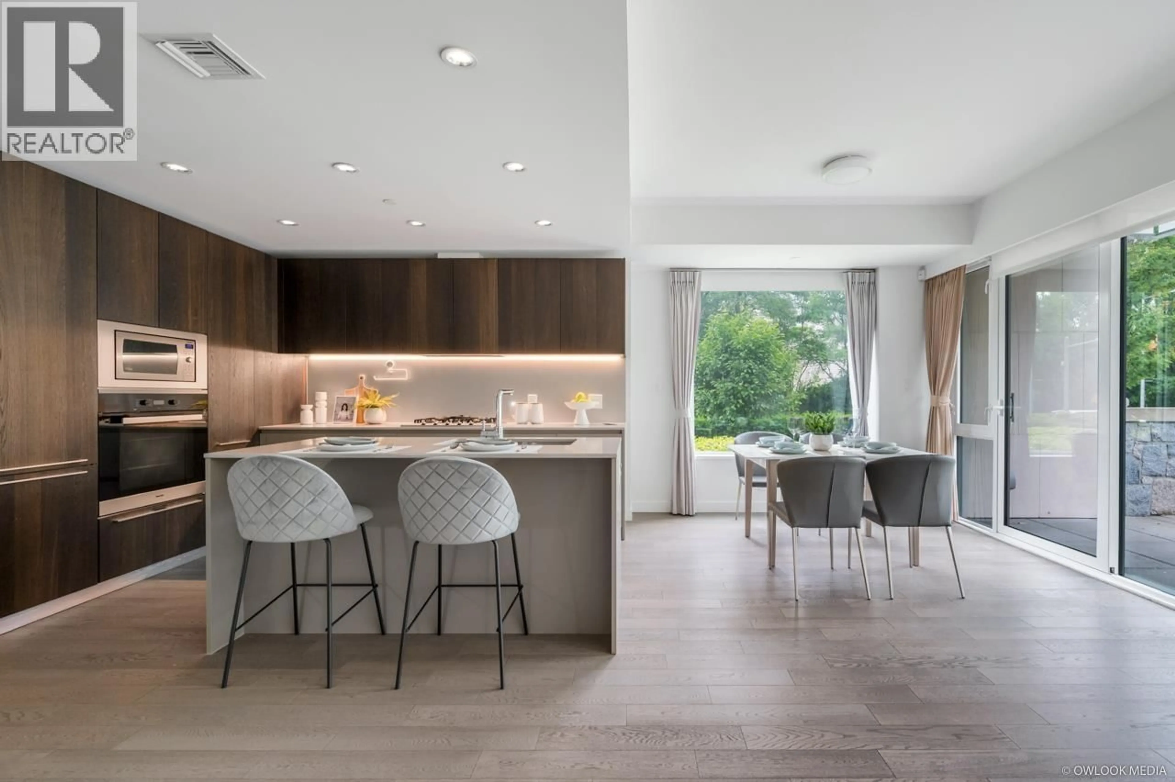 Contemporary kitchen, ceramic/tile floor for 105 - 6622 PEARSON WAY, Richmond British Columbia V7C0E4