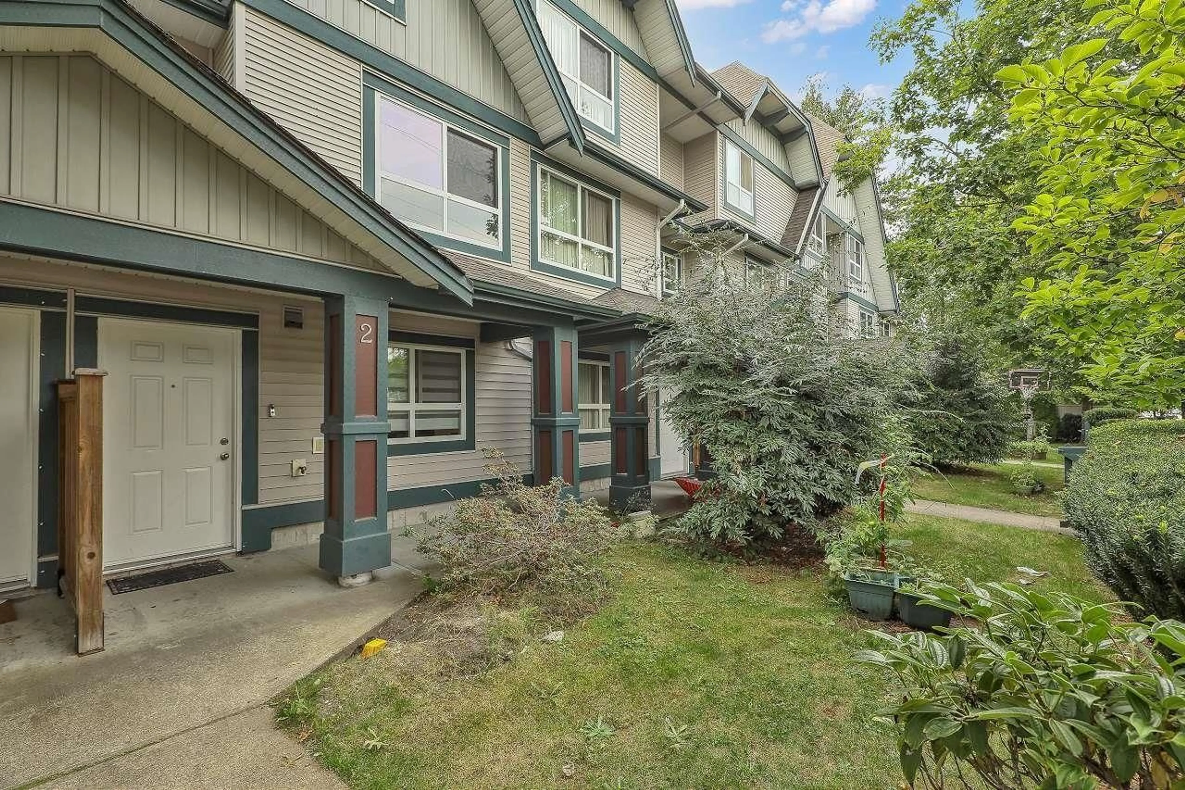 Patio, street for 2 - 12730 66 AVENUE, Surrey British Columbia V3W1P3