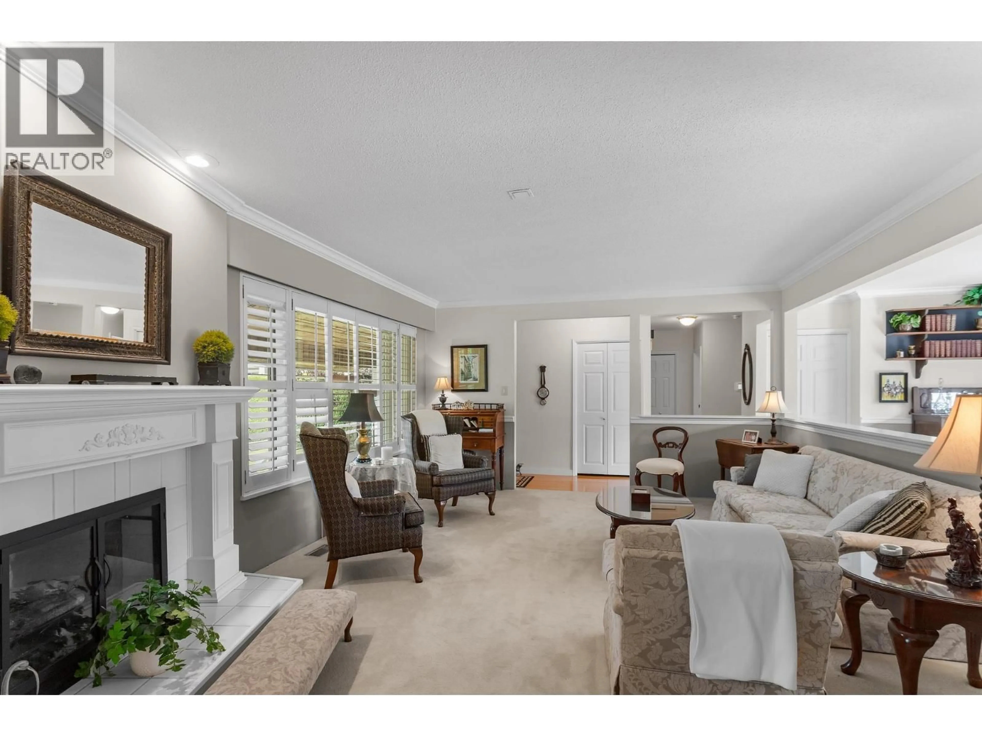 Living room with furniture, unknown for 7800 SUNNYDENE ROAD, Richmond British Columbia V6Y1H1