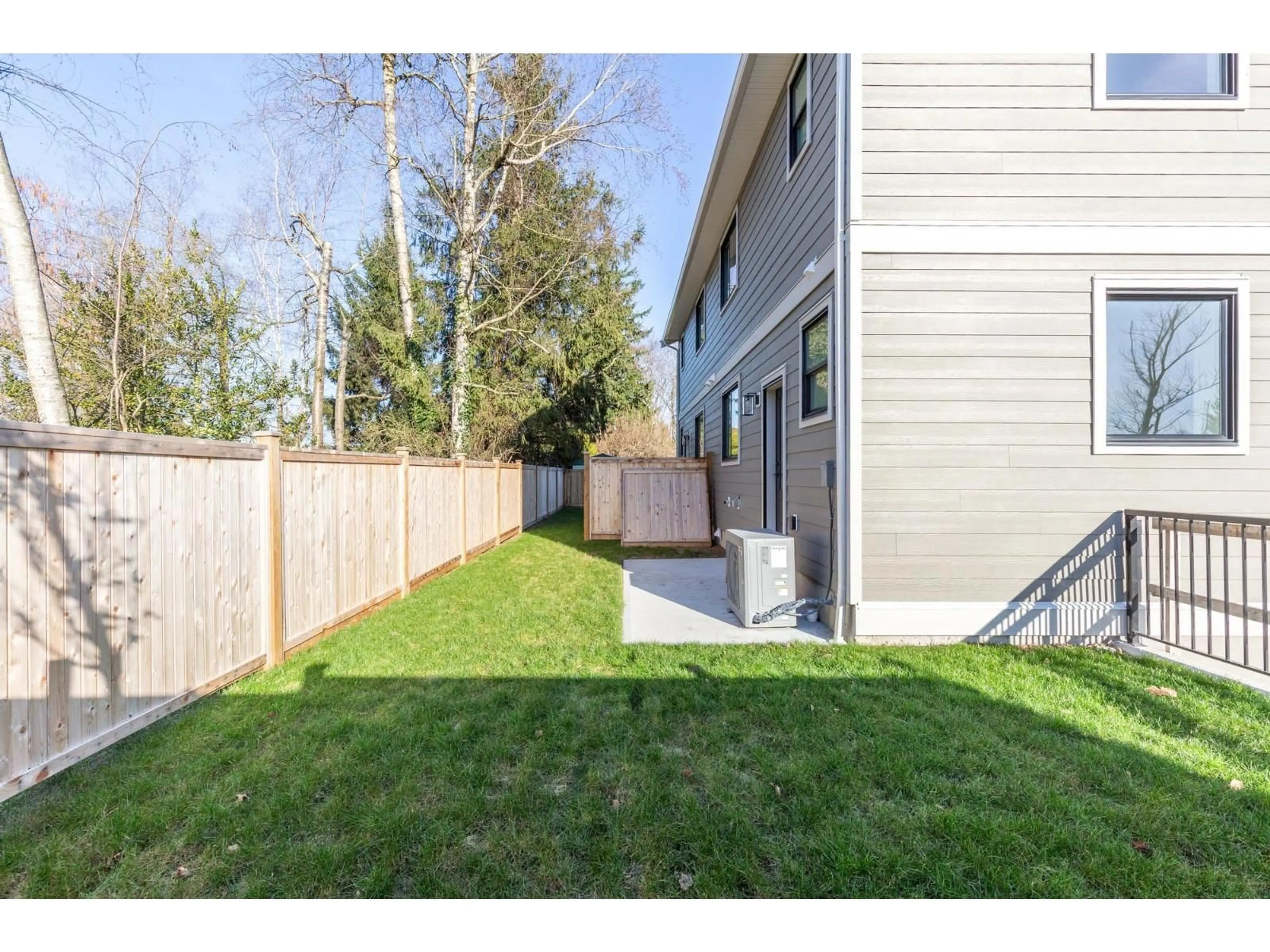 Patio, street for 2461 BECK ROAD, Abbotsford British Columbia V2S4S3