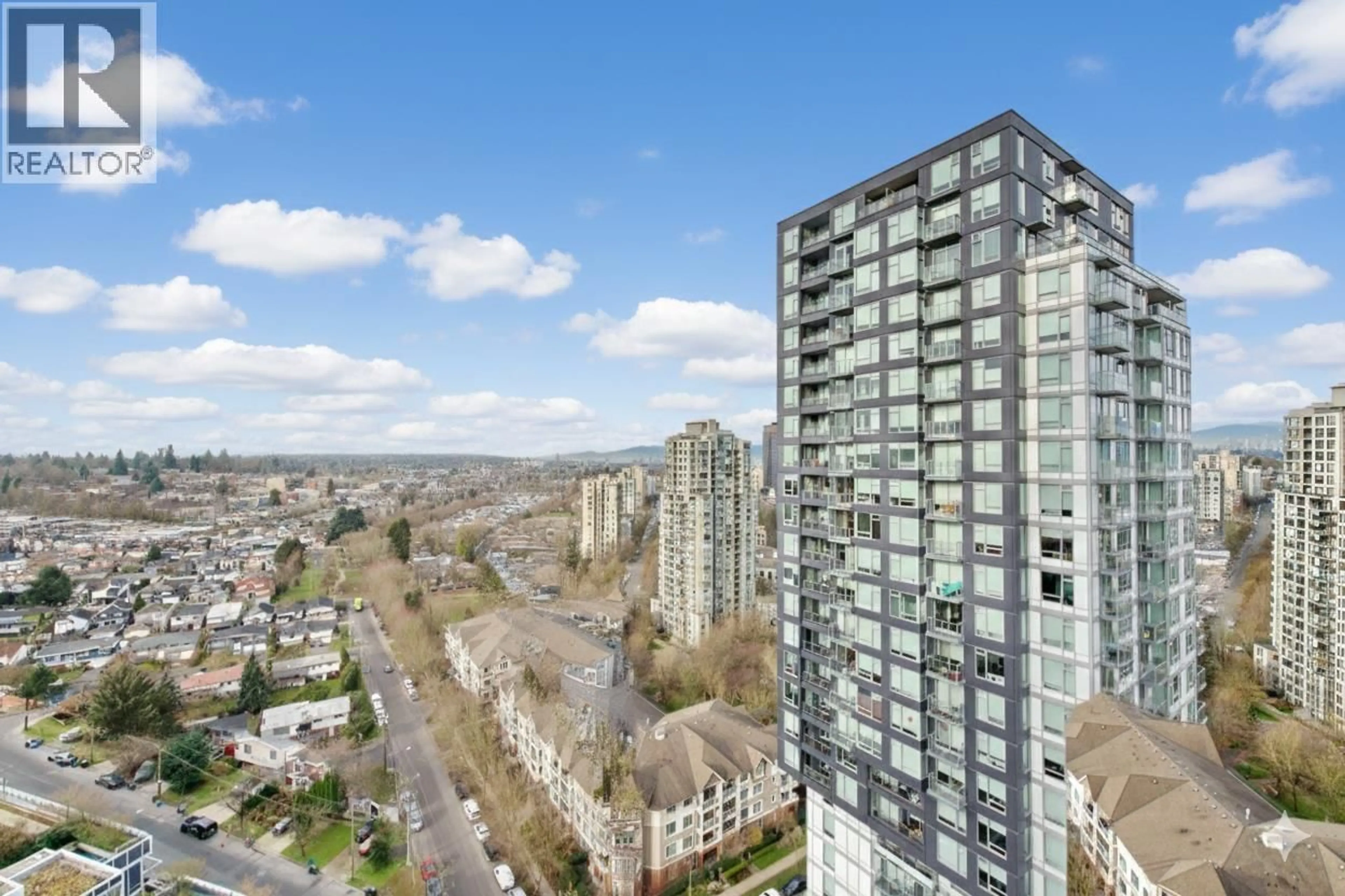 A pic from outside/outdoor area/front of a property/back of a property/a pic from drone, city buildings view from balcony for 2301 - 5515 BOUNDARY ROAD, Vancouver British Columbia V5R0E3