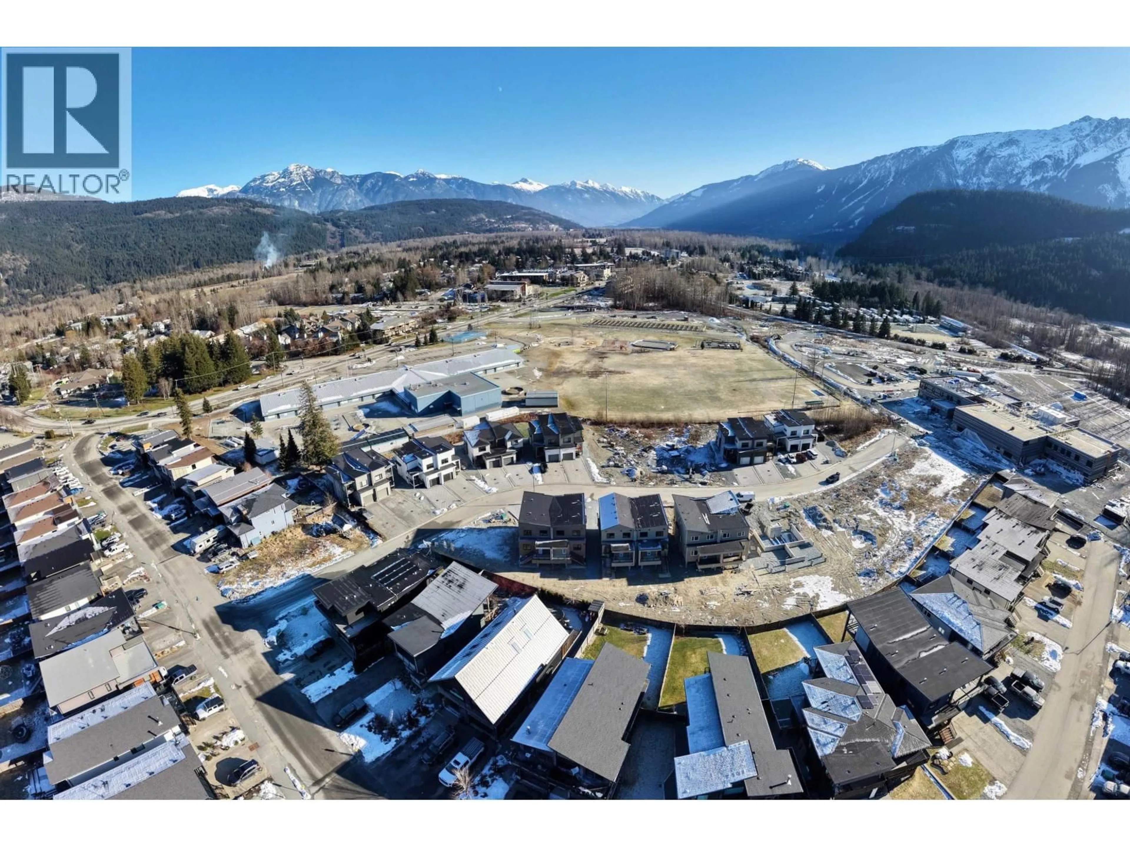 A pic from outside/outdoor area/front of a property/back of a property/a pic from drone, mountain view for 1002 PHARE CRESCENT, Pemberton British Columbia V0N0A7