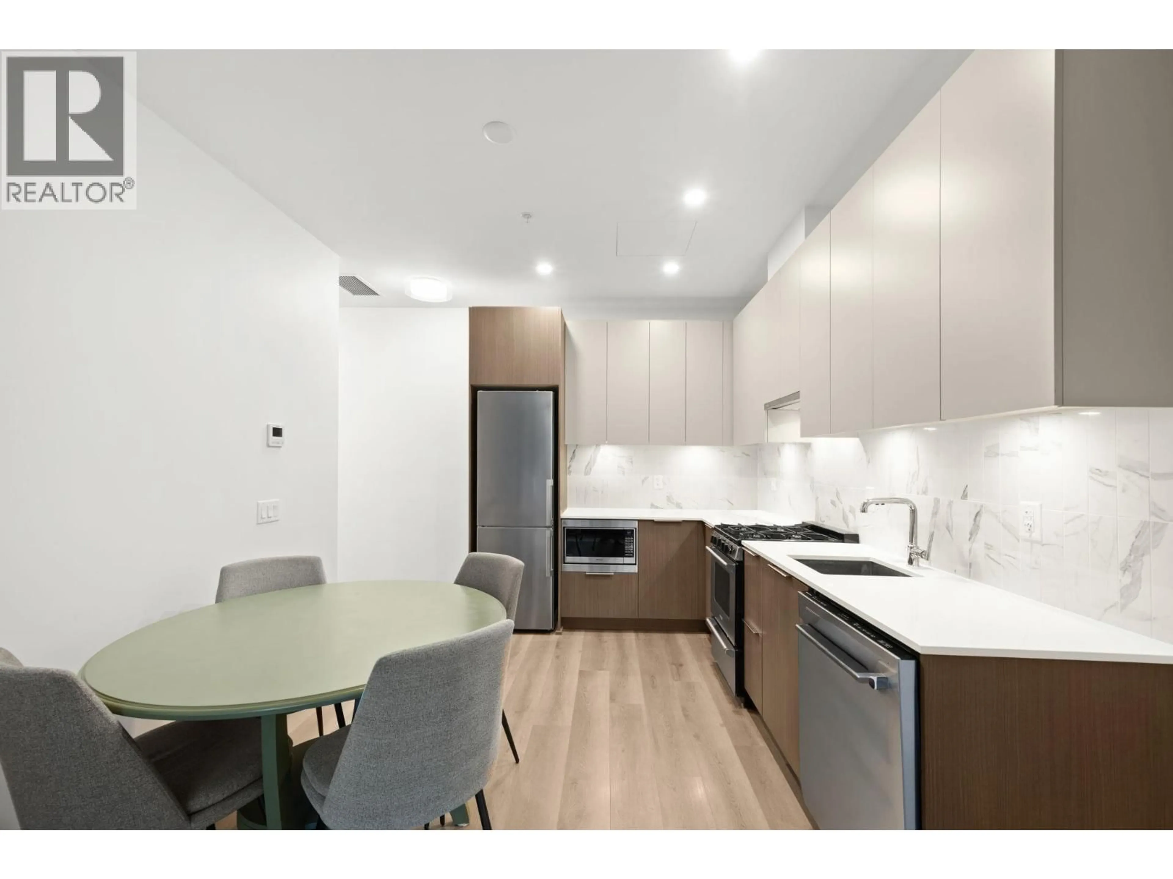 Standard kitchen, wood/laminate floor for 101 - 648 LEA AVENUE, Coquitlam British Columbia V3J0P1