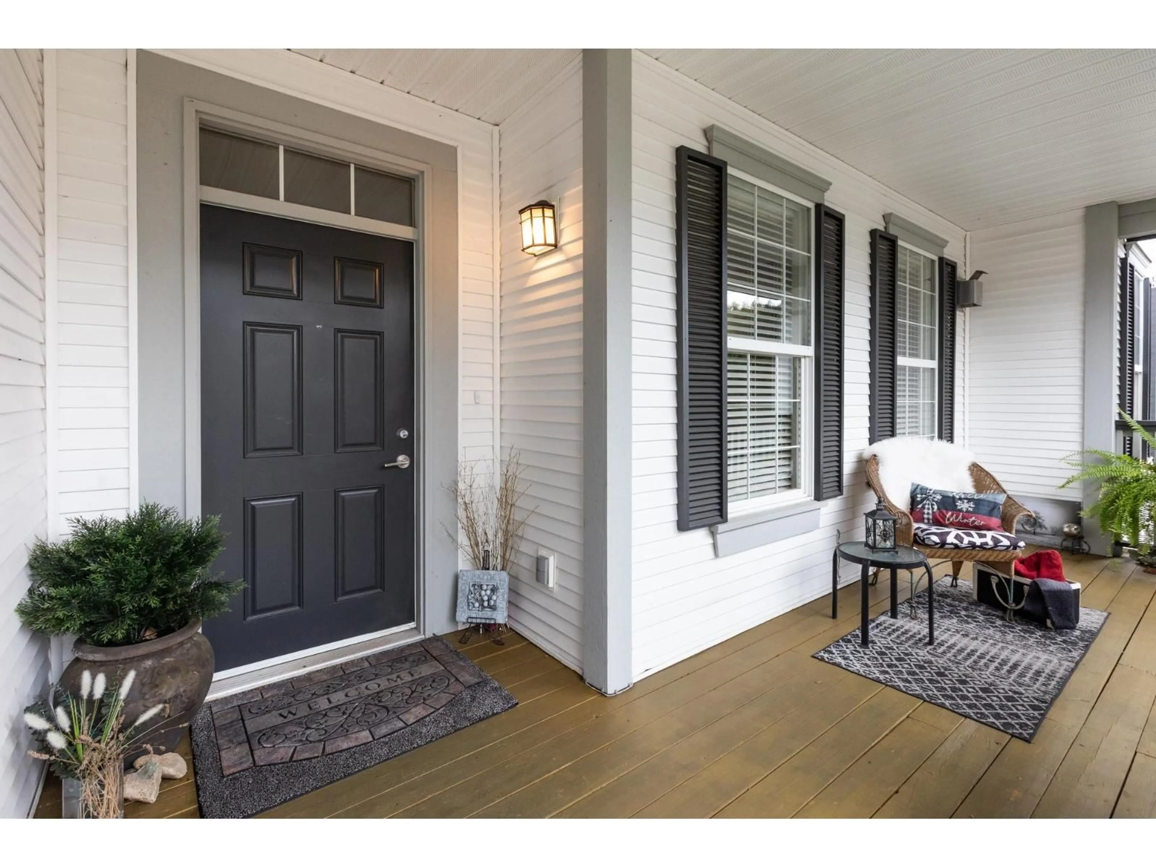 Indoor entryway for 7016 - 179A SURREY STREET, Surrey British Columbia V3S7S4