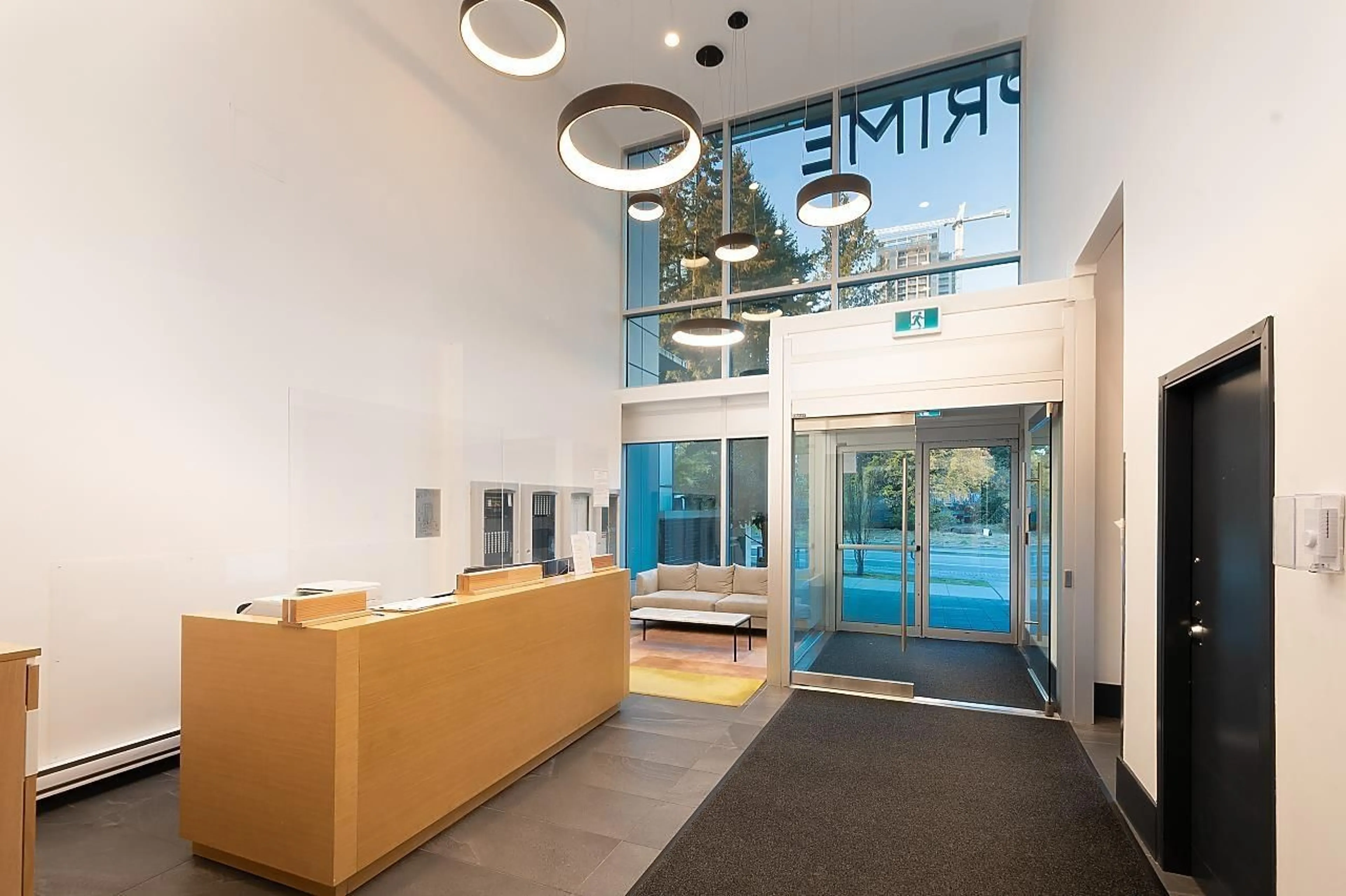 Indoor foyer for 510 - 13438 CENTRAL AVENUE, Surrey British Columbia V3T0N2