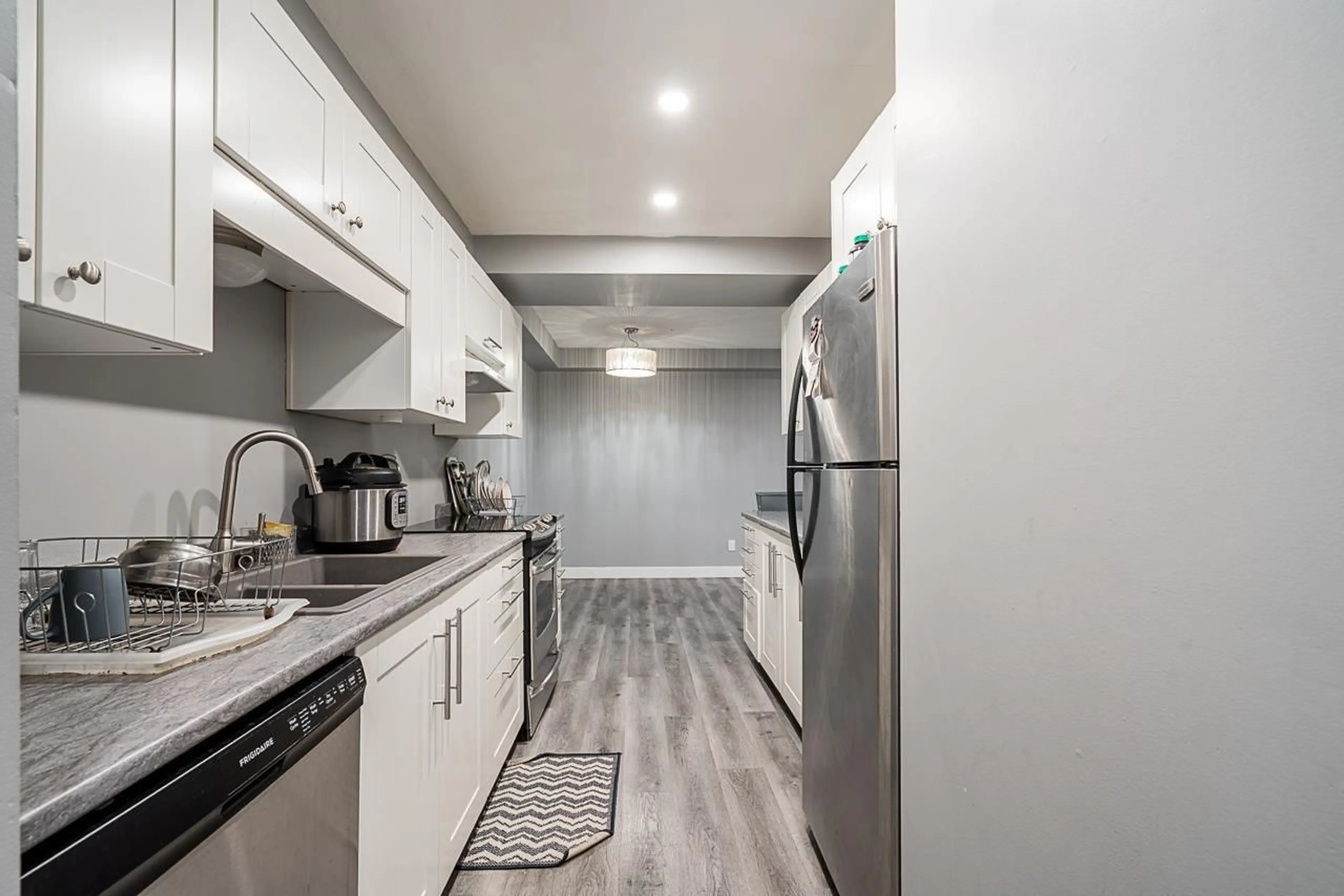 Standard kitchen, unknown for 118 - 7694 EVANS ROAD, Chilliwack British Columbia V2R3W3