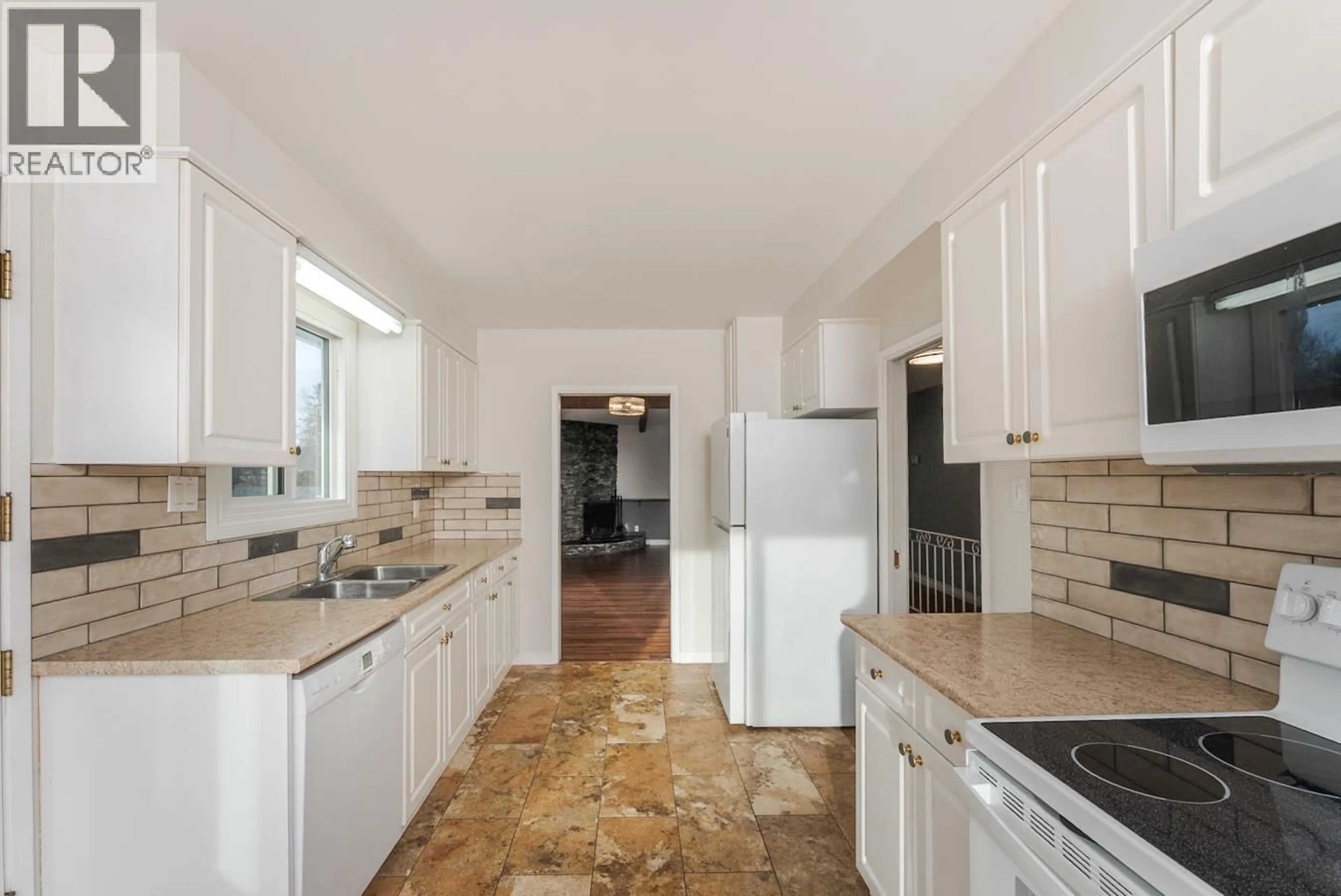 Unknown for 2425 EWERT CRESCENT, Prince George British Columbia V2M2S1