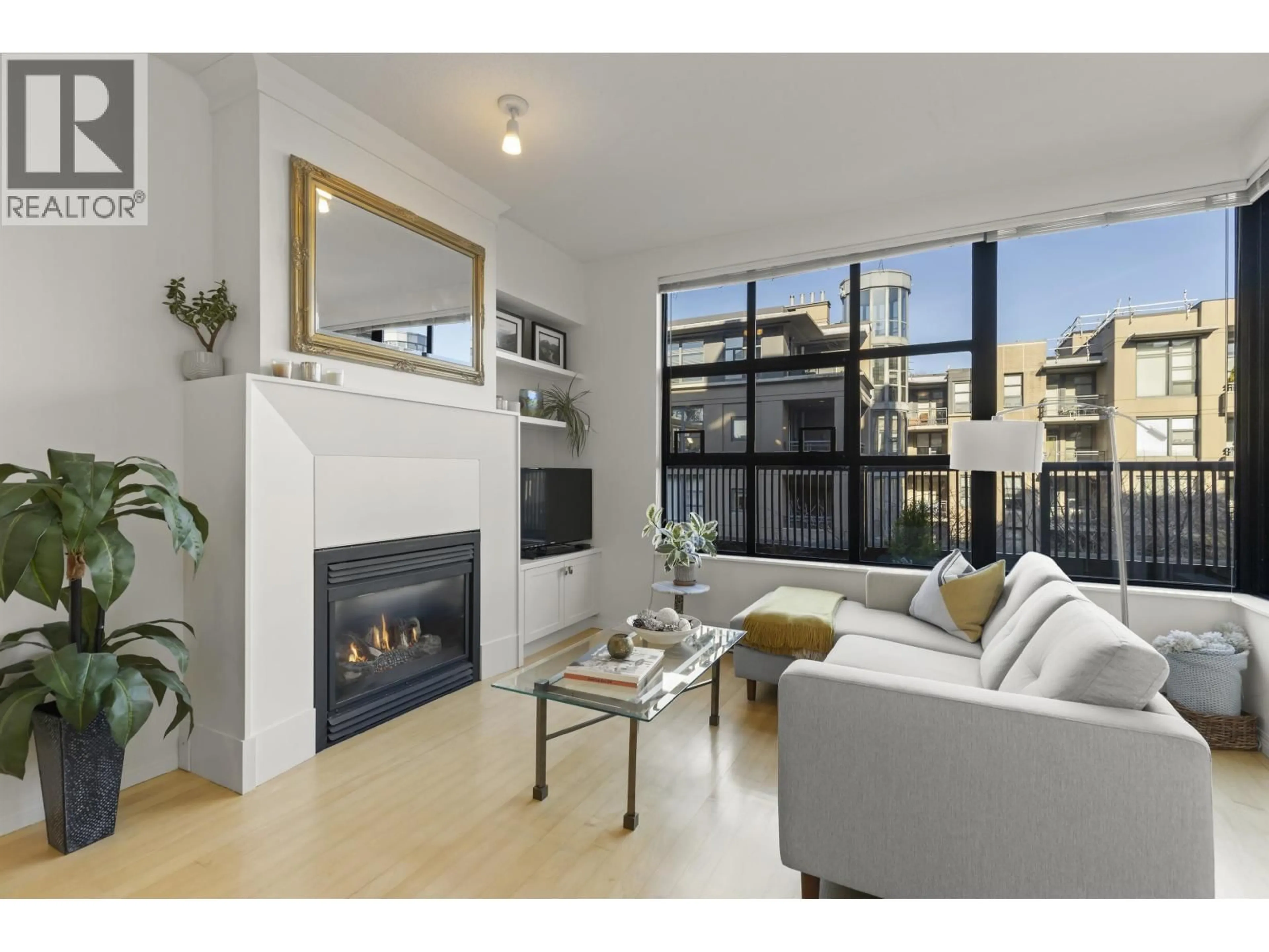 Living room with furniture, unknown for 314 - 2268 REDBUD LANE, Vancouver British Columbia V6K4S6