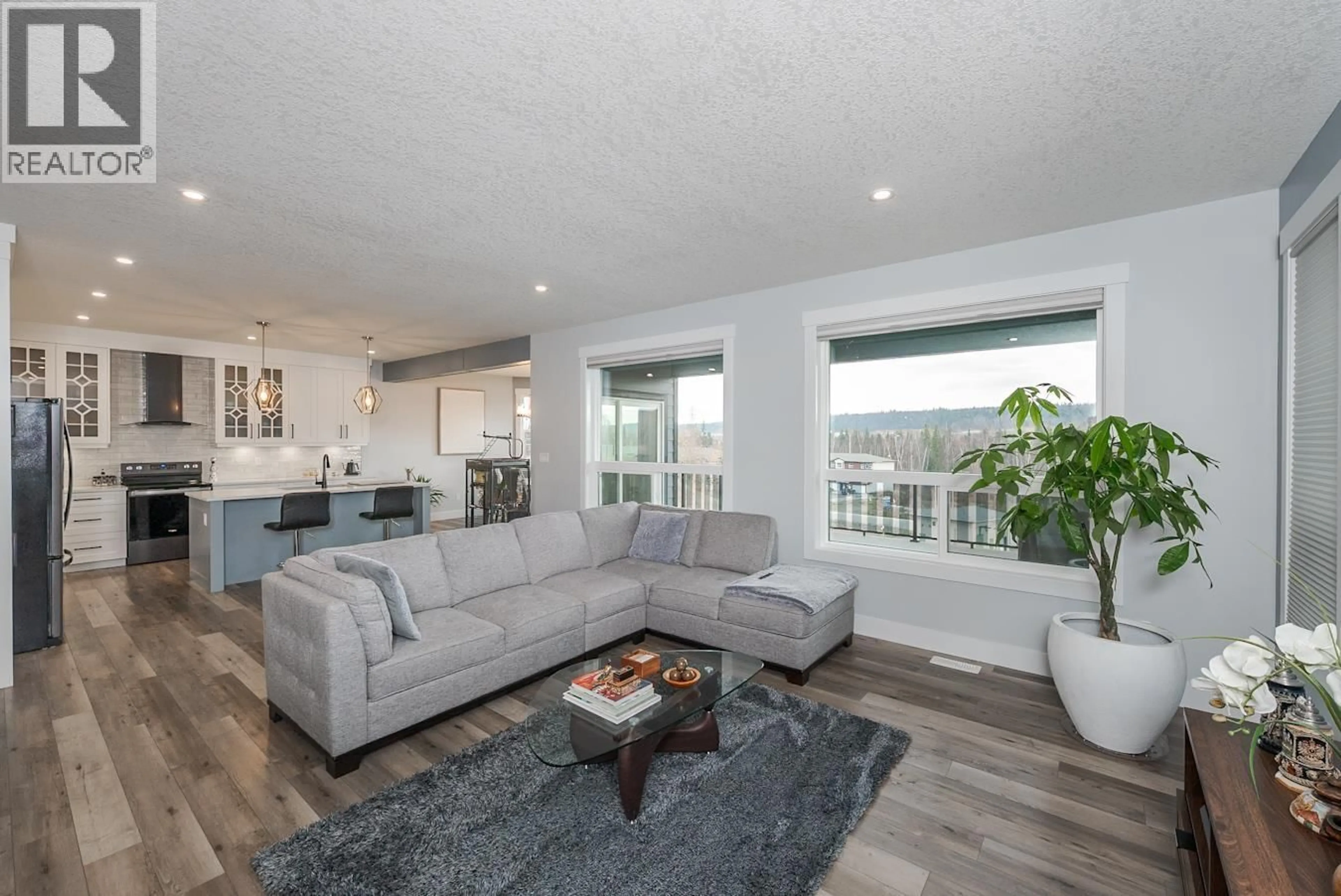 Living room with furniture, unknown for 7204 FOXRIDGE DRIVE, Prince George British Columbia V2N0H2