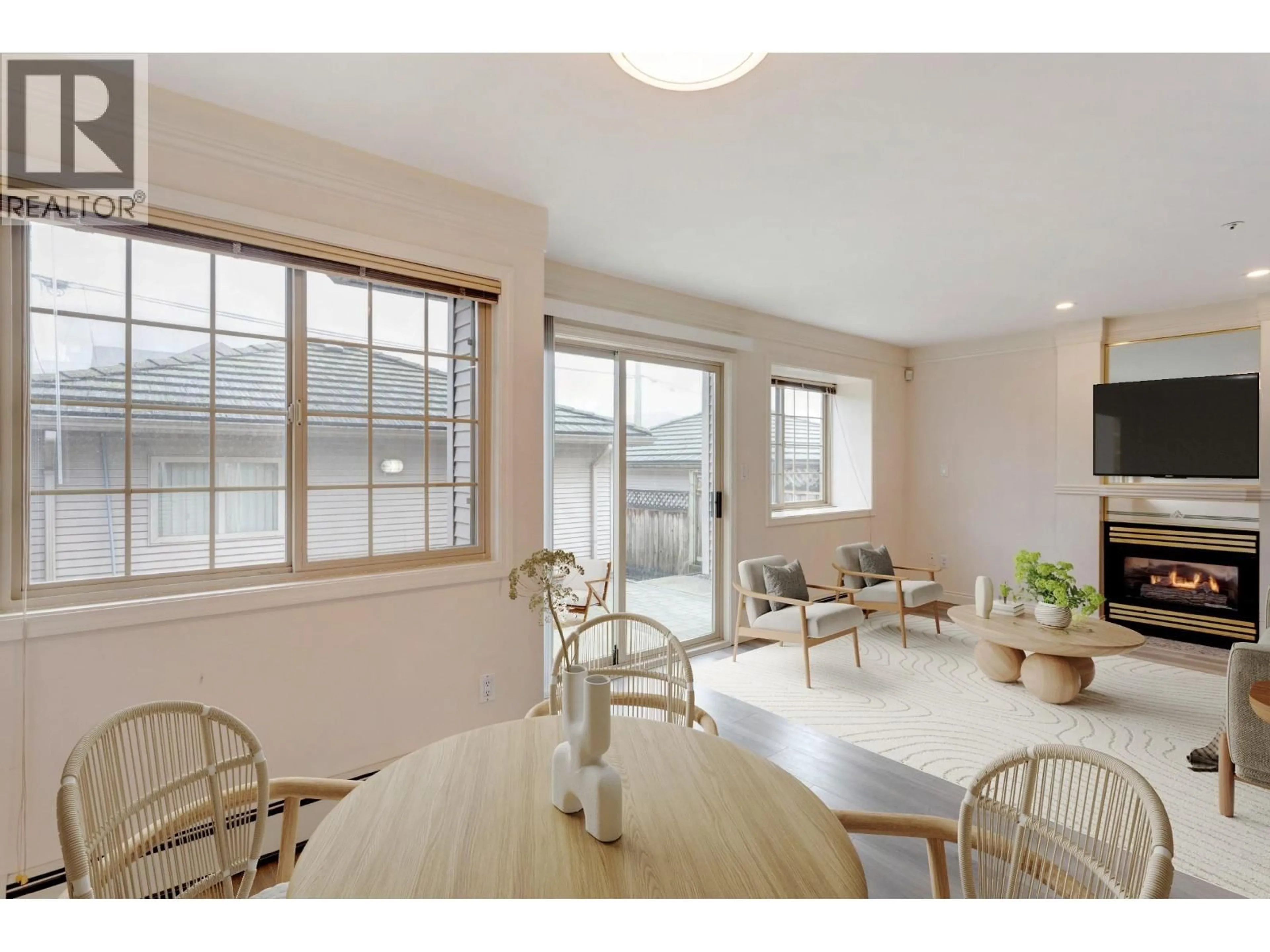 Dining room, wood/laminate floor for 8468 OSLER STREET, Vancouver British Columbia V6P4E4