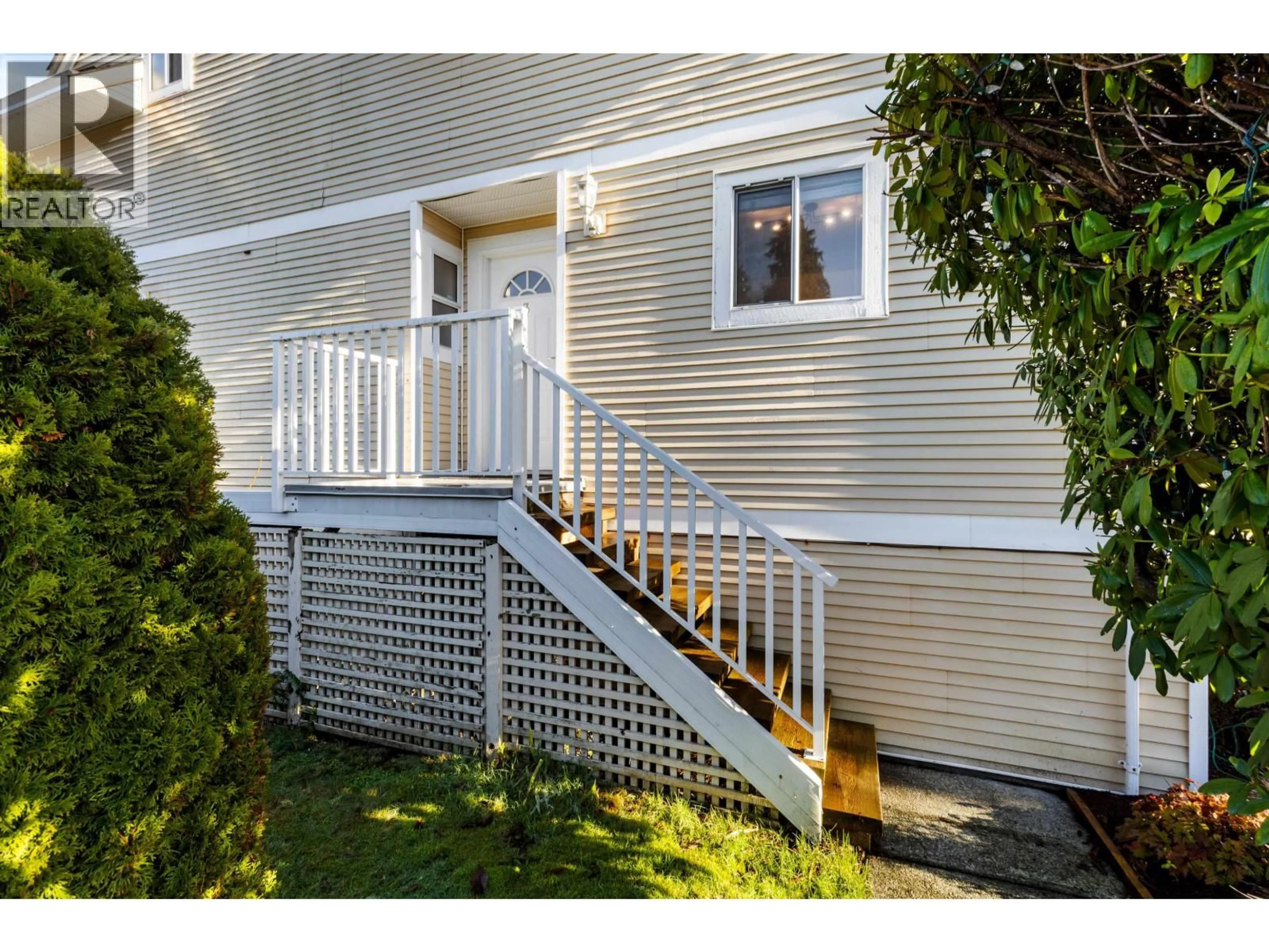 Unknown for 3 - 2301 ST. JOHNS STREET, Port Moody British Columbia V3H4M1