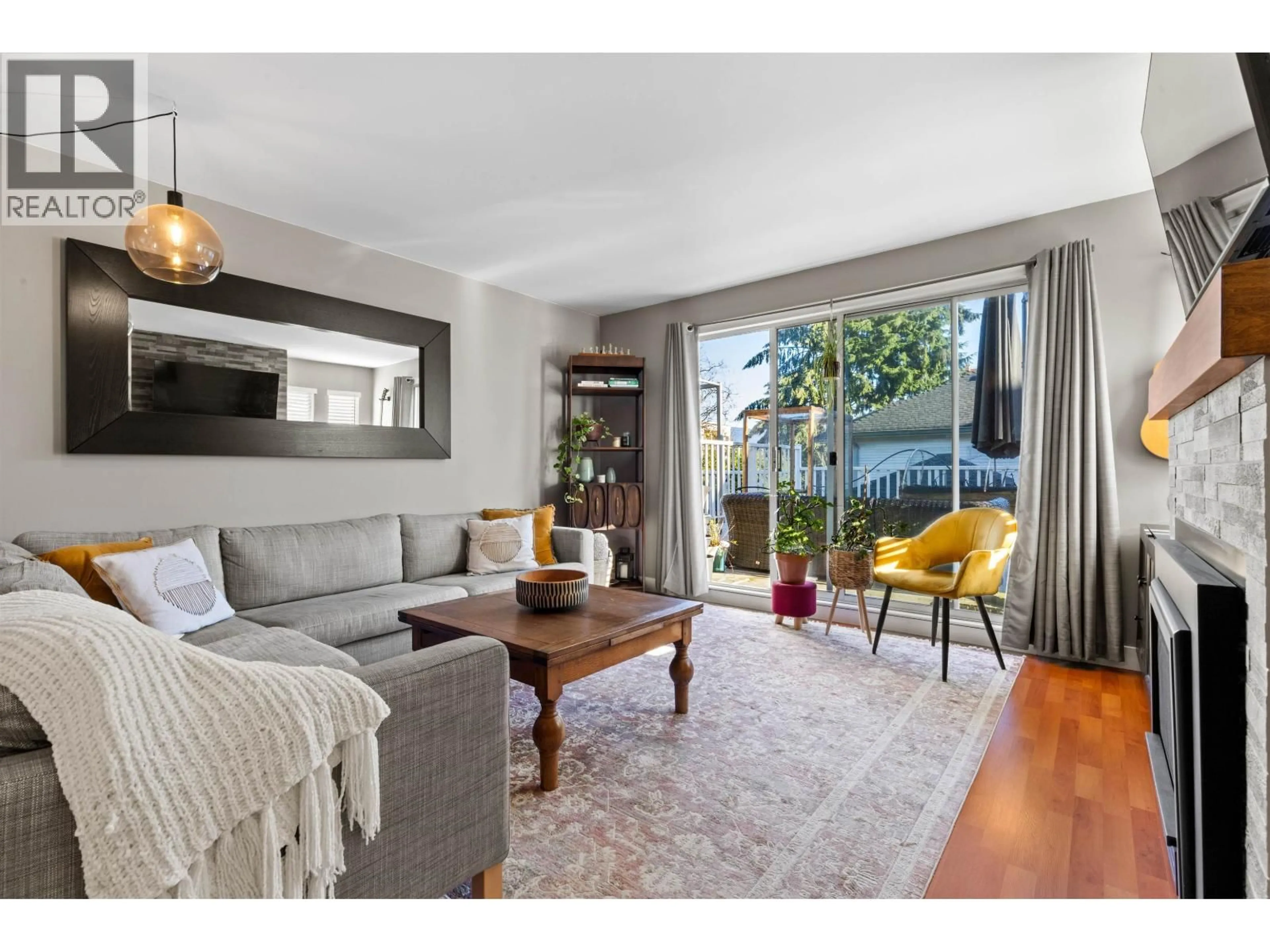 Living room with furniture, unknown for 3 - 2301 ST. JOHNS STREET, Port Moody British Columbia V3H4M1