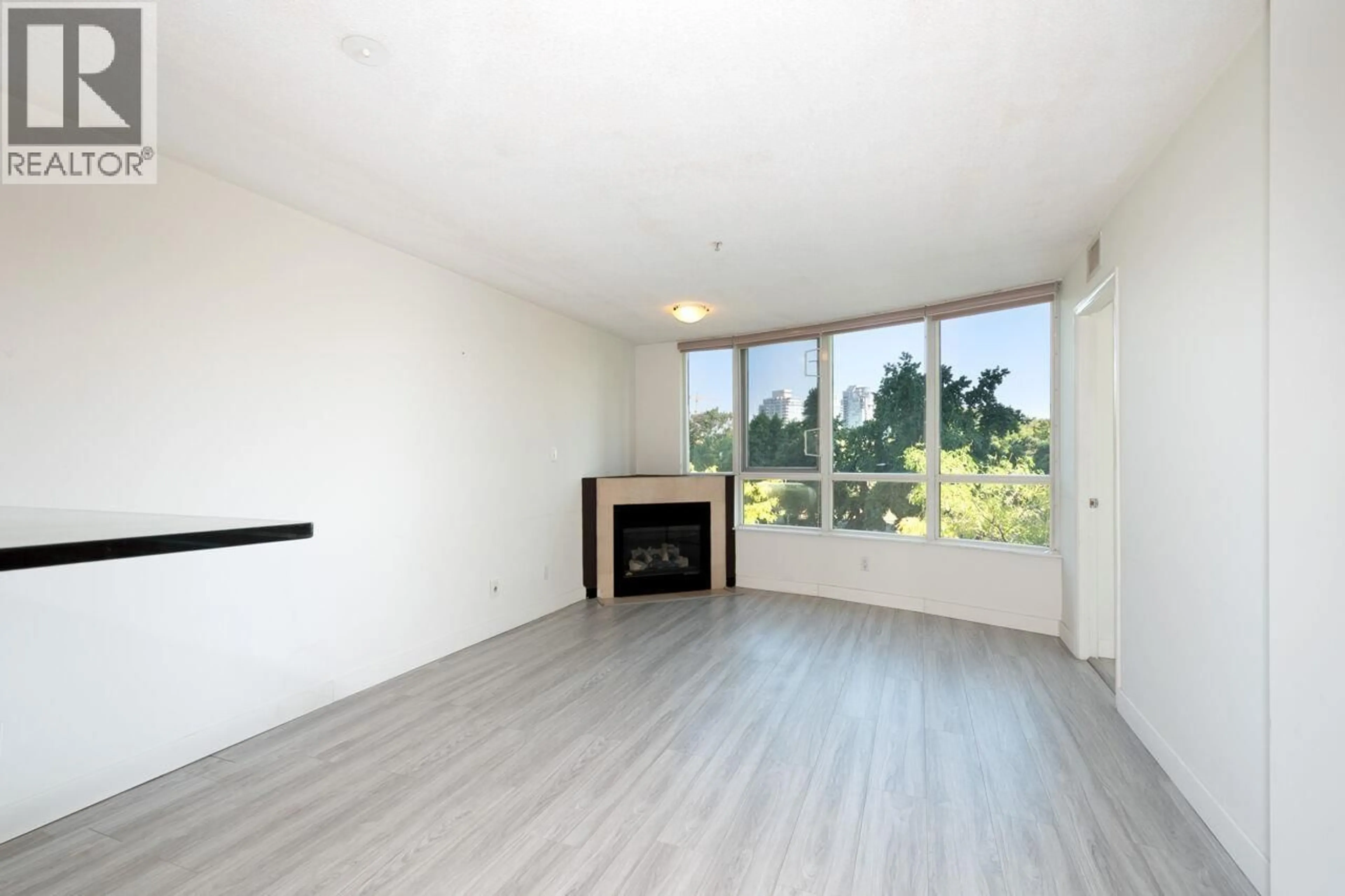 A pic of a room for 209 - 63 KEEFER PLACE, Vancouver British Columbia V6B6N6